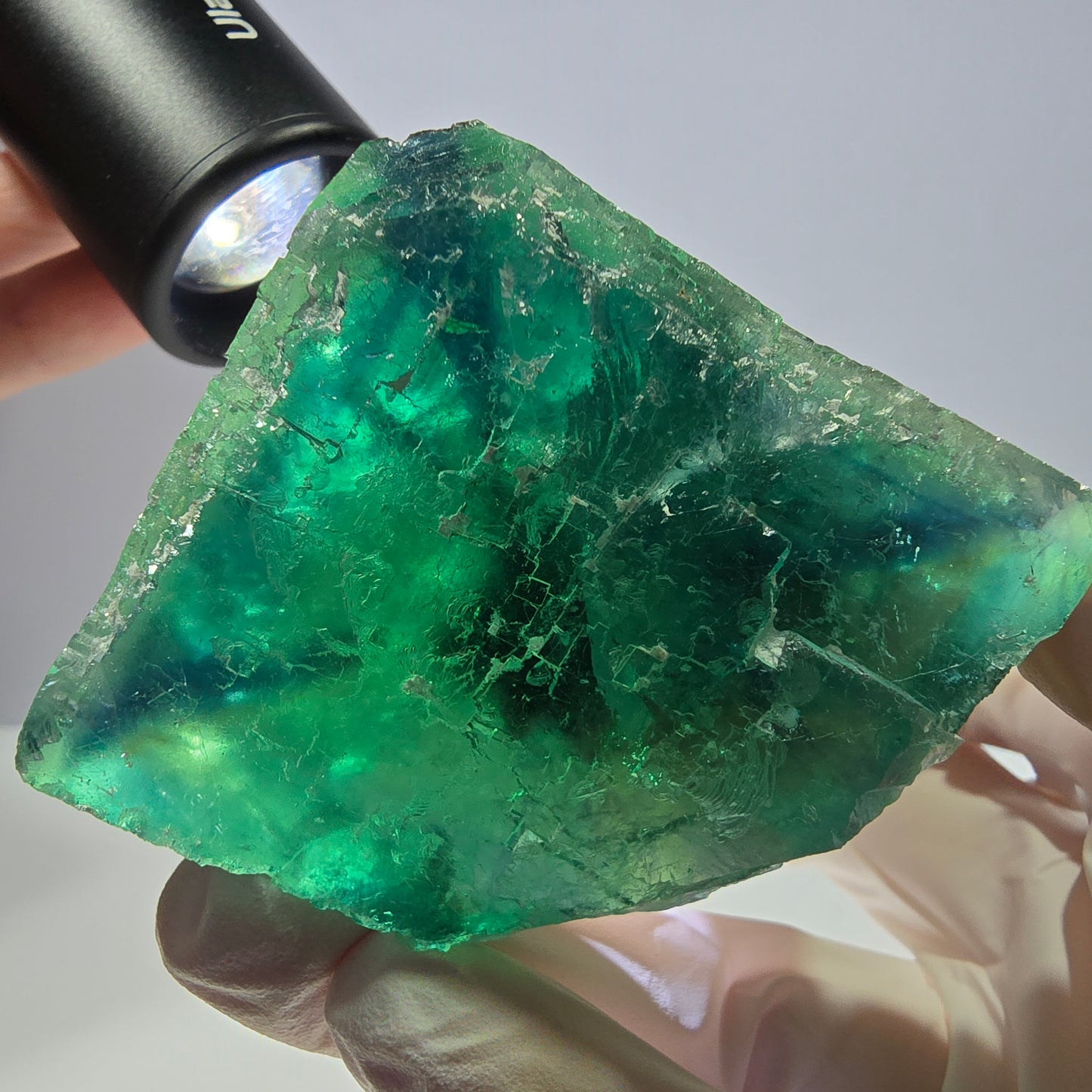 Spécimen de cube de fluorite fantôme transparente, vert parqueté, Okorusu, Namibie, 54 x 48 x 39 mm