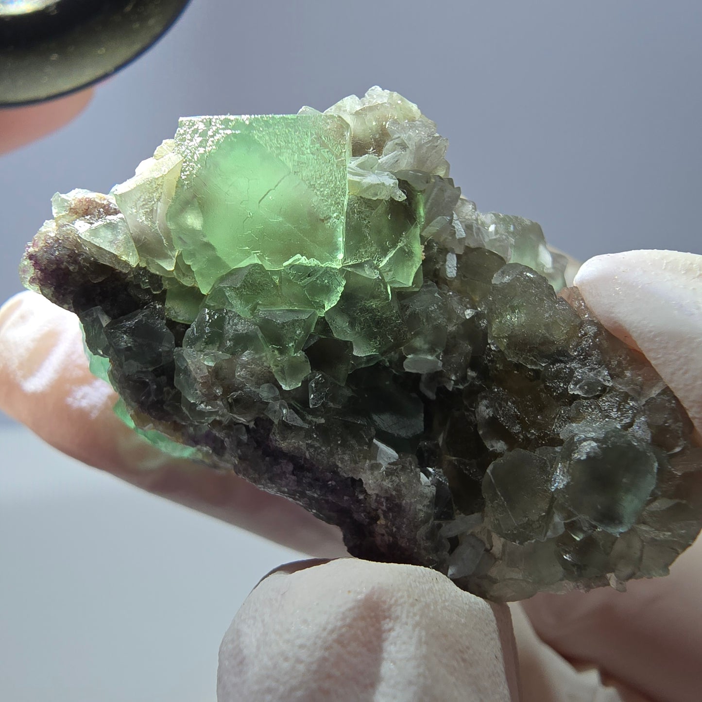 Rare cube de fluorite fantôme, spécimen de quartz vert violet Okorusu Namibie 47 x 28 x 25 mm