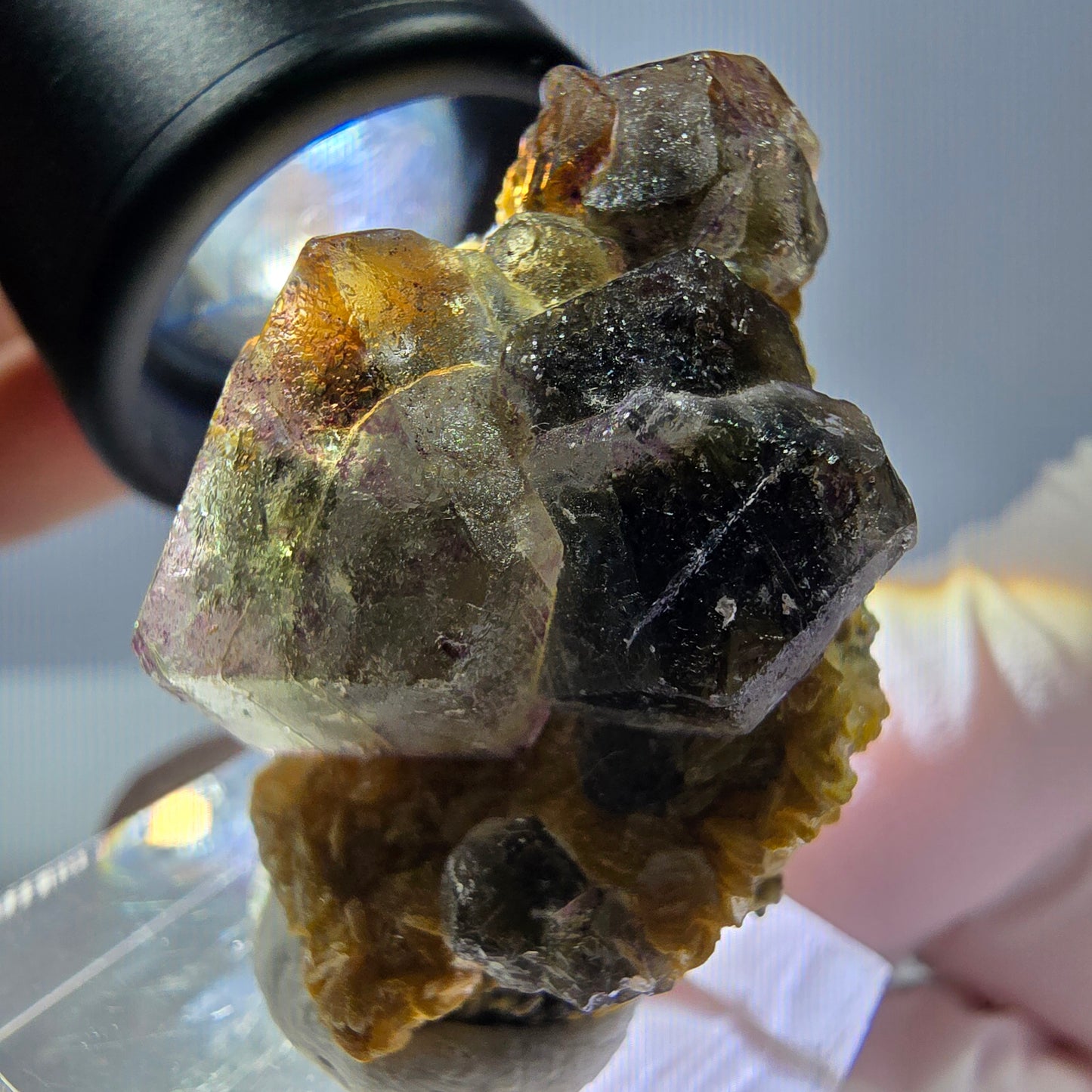 Cube hexagonal de fluorite fantôme, muscovite, tourmaline Schörl, Erongo, Namibie, 36 x 26 x 18 mm
