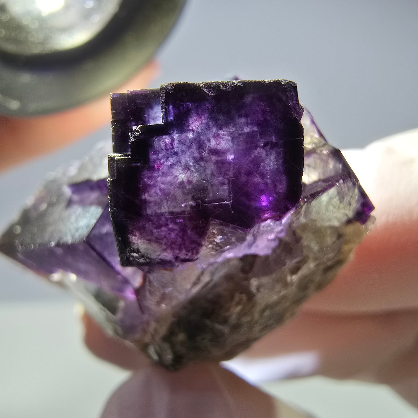 Spécimen de cube de fluorite fantôme parqueté vert violet Okorusu, Namibie 40*26*21mm