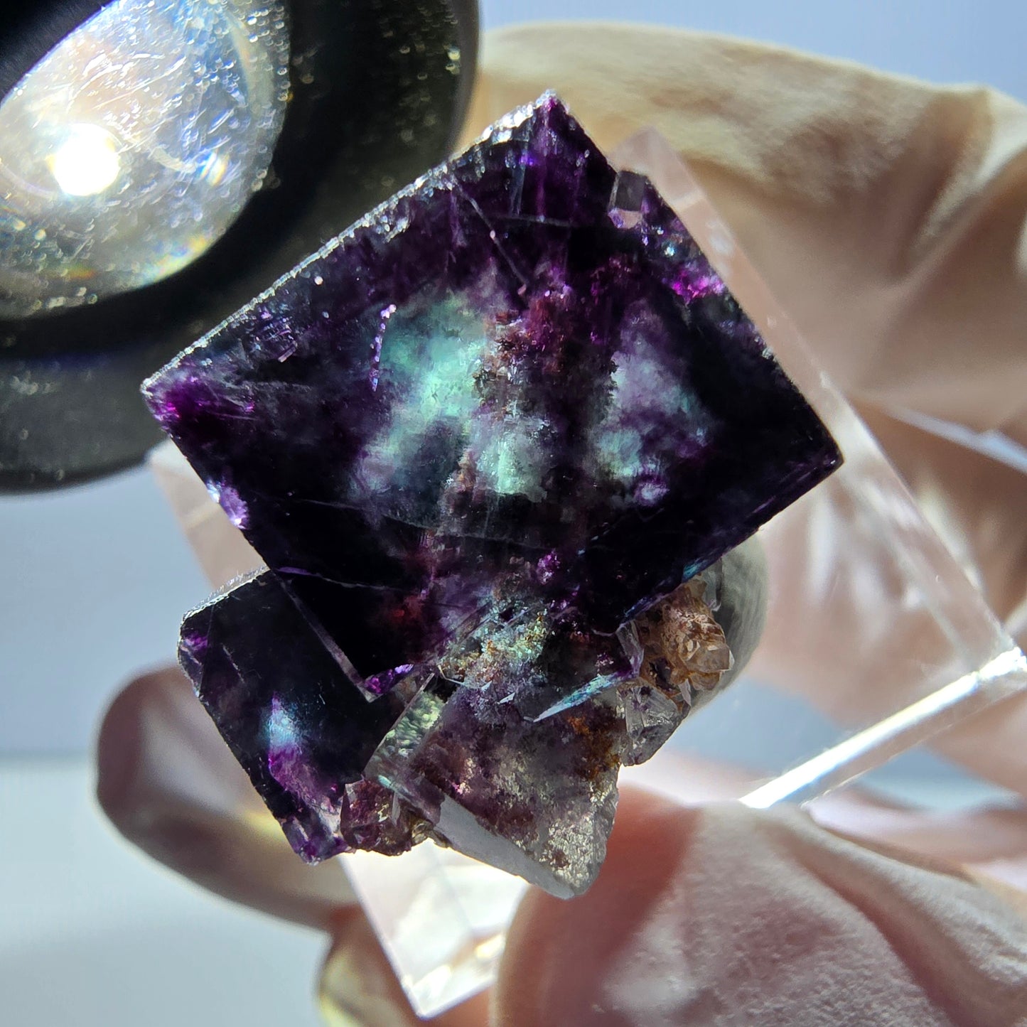 Spécimen de cube de fluorite fantôme, parqueté vert violet Okorusu, Namibie 20 x 20 x 16 mm