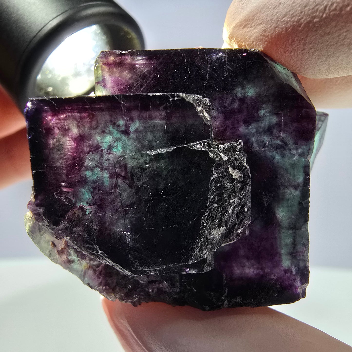 Spécimen de cube de fluorite fantôme parqueté vert violet Okorusu, Namibie 45*34*22mm