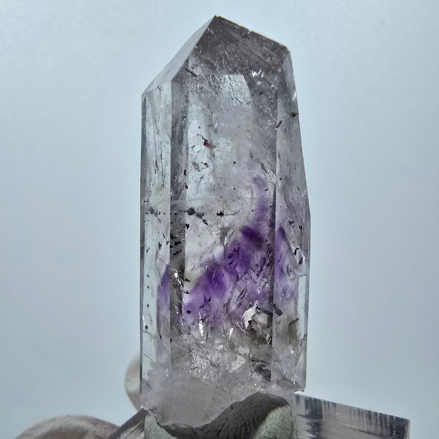 Enhydro Harlequin Phantom Amethyst, 2x Bubble Streep Mine Gobo. Namibie 43 x 15 x 14 mm