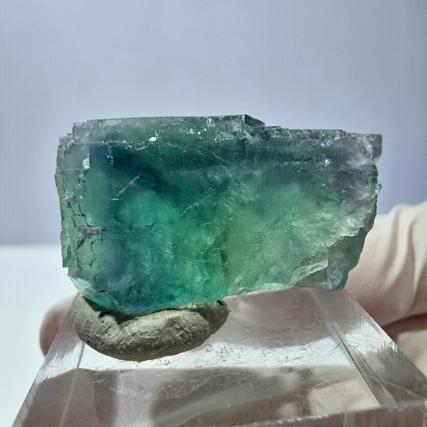 Cube de fluorite fantôme transparente parquetée, vert Okorusu, Namibie 28 x 23 x 18 mm