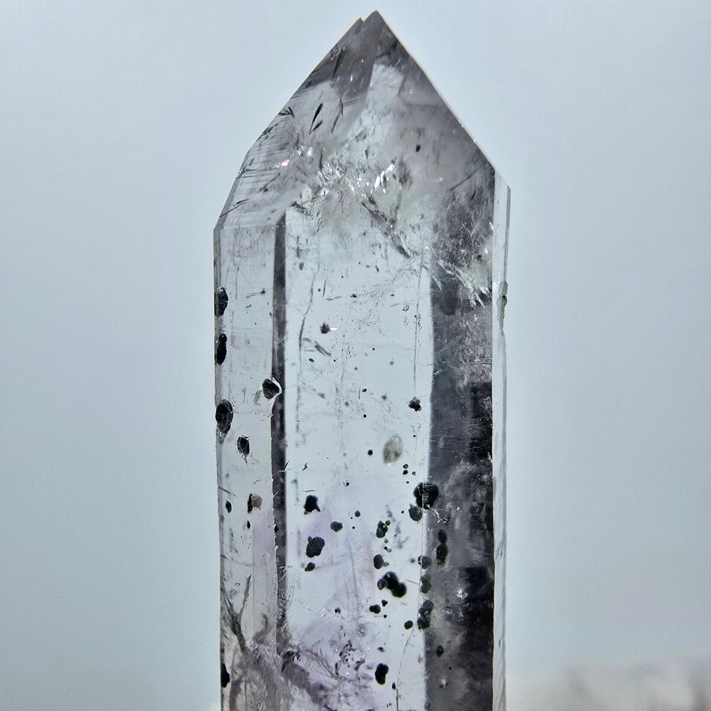 Quartz hématite transparent Point Streep Mine, Goboboseb, Namibie 42 x 12 x 10 mm