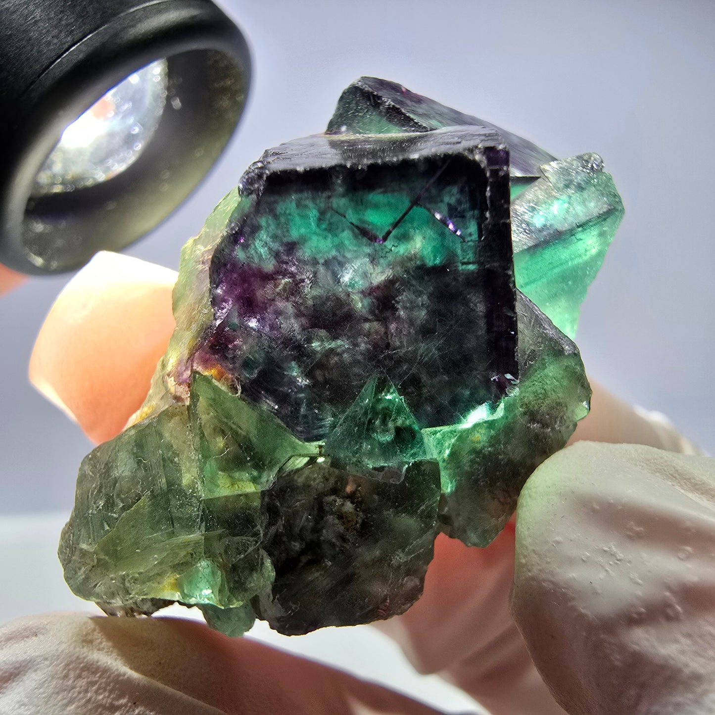 Spécimen de cube de fluorite fantôme parqueté vert violet Okorusu, Namibie 42*24*23mm
