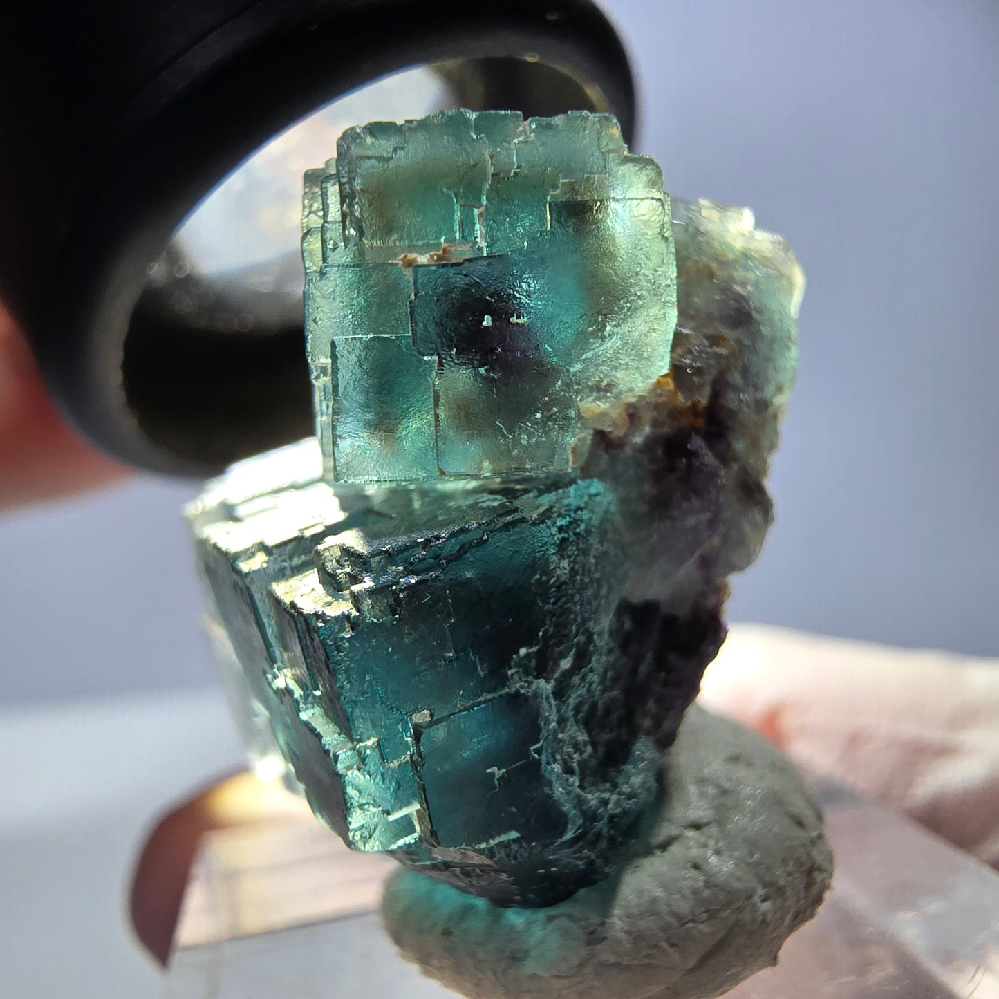 Spécimen de cube de fluorite fantôme, parqueté vert violet Okorusu, Namibie 25*18*18 mm