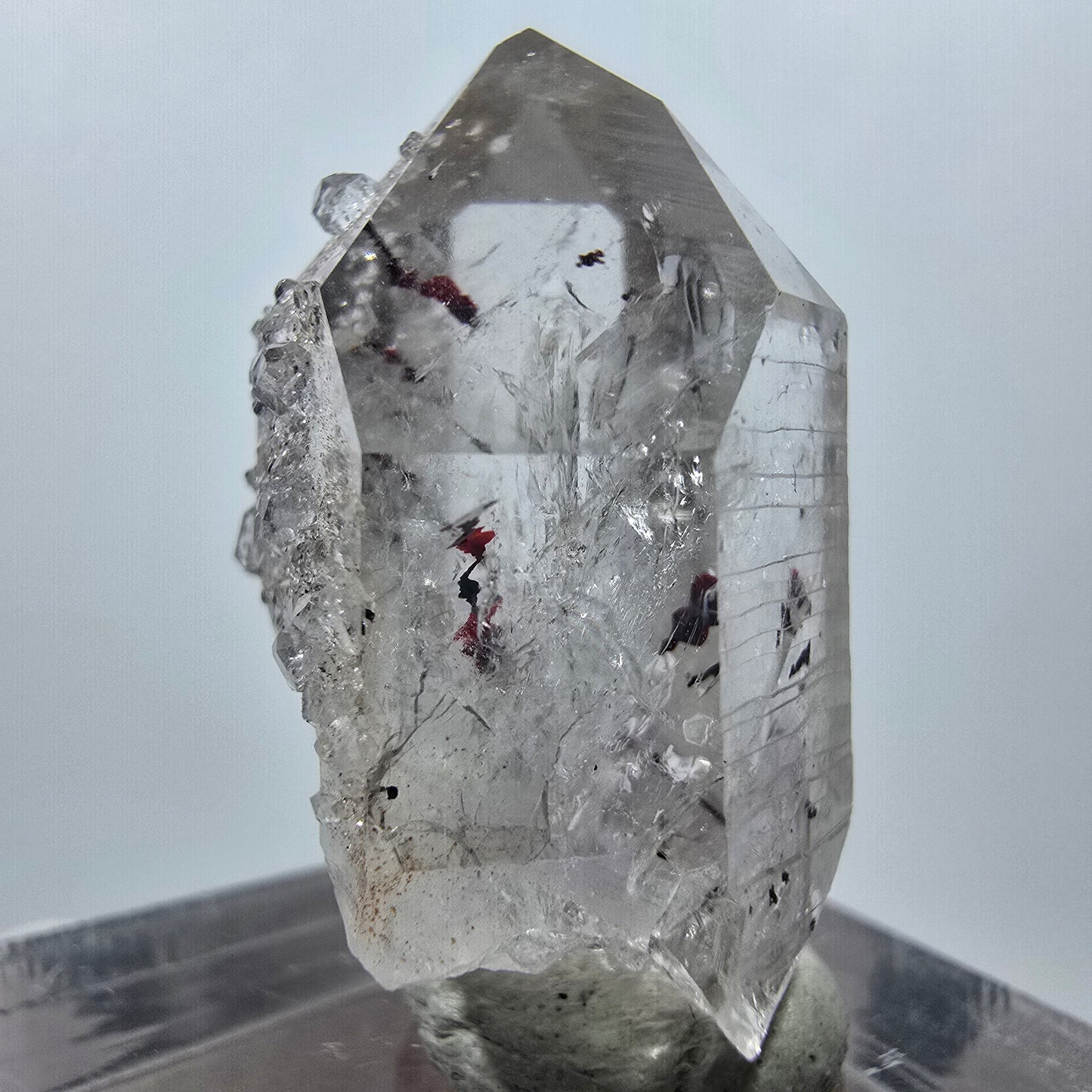 Harlequin Quartz with Analcime Point Streep Mine, Goboboseb, Namibia 31*19*17mm