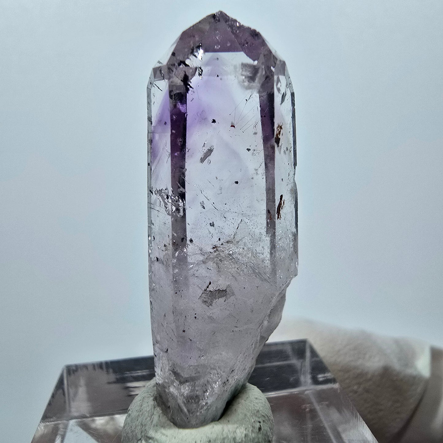 Mine d'améthyste Harlequin Phantom, Goboboseb, Namibie, 36 x 13 x 9 mm