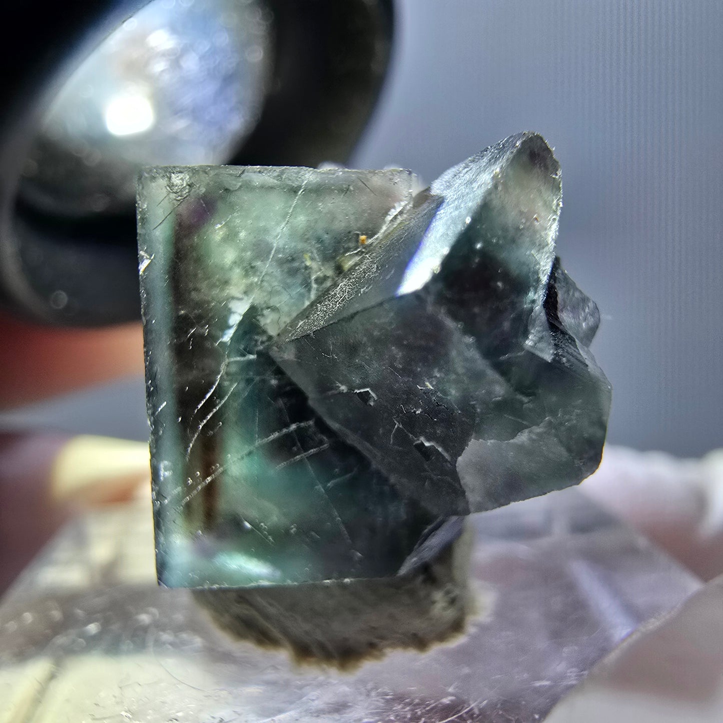 Rare spécimen de cube de fluorite fantôme, vert-violet, Okorusu, Namibie, 22 x 14 x 13 mm