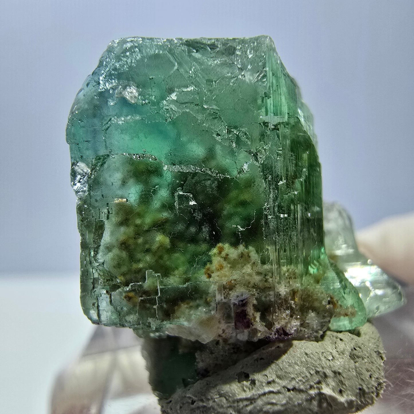 Spécimen de cube de fluorite fantôme, vert parqueté Okorusu, Namibie 22*20*19mm