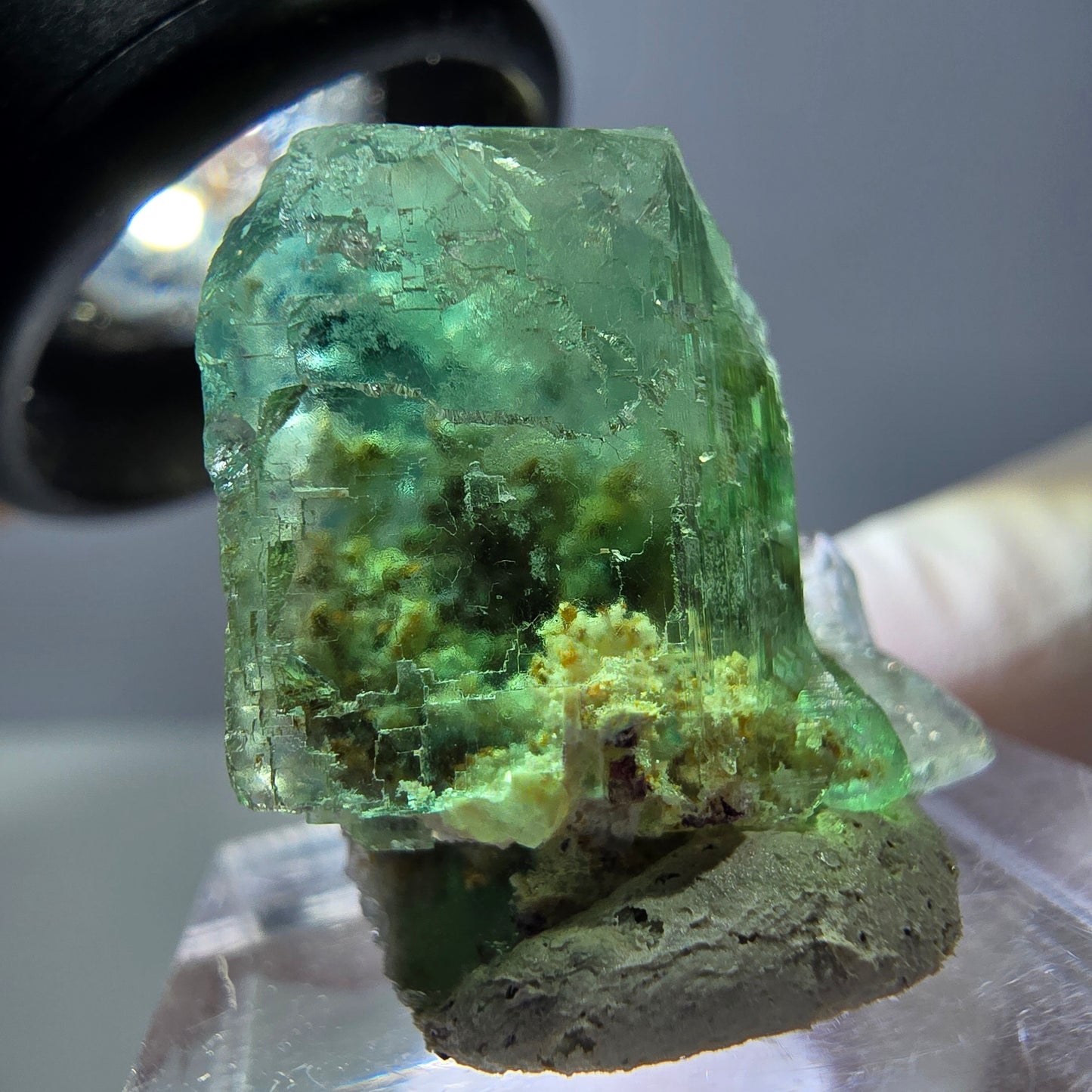 Spécimen de cube de fluorite fantôme, vert parqueté Okorusu, Namibie 22*20*19mm