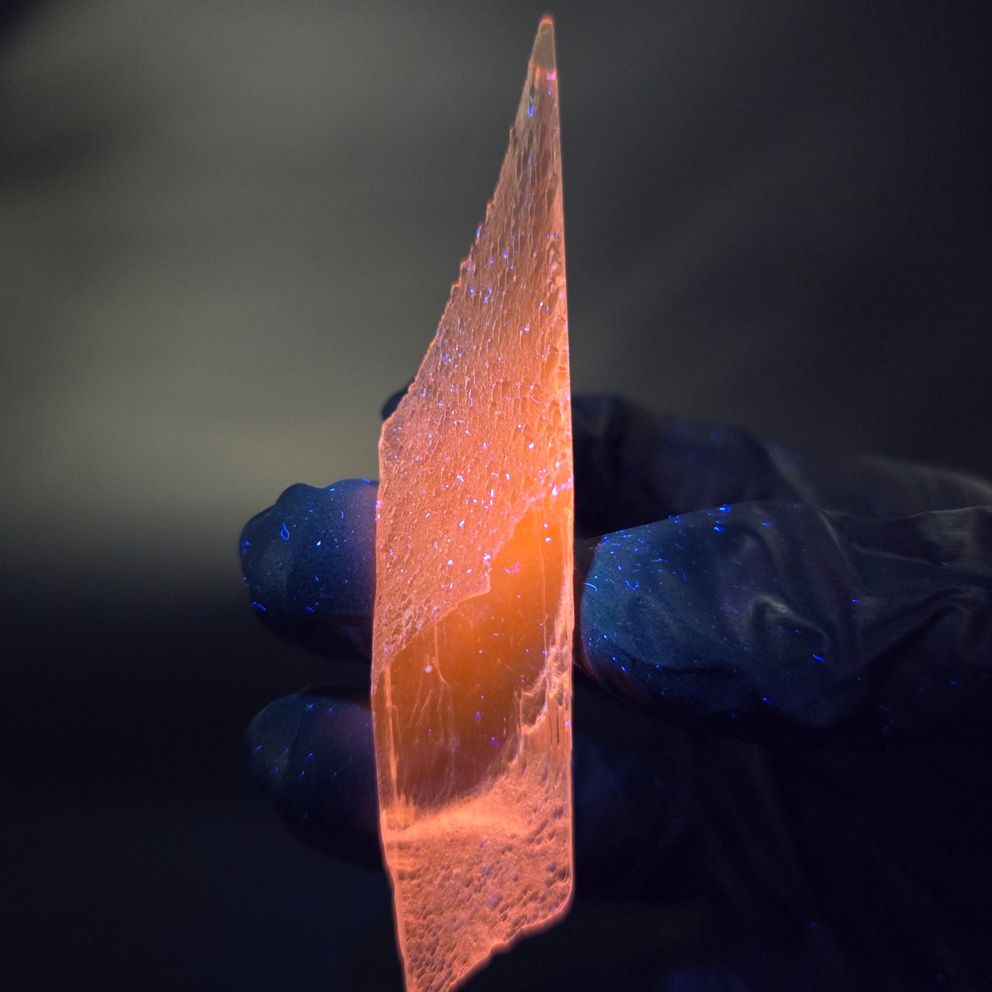 Seltener Kunzit, Spodumen Kristall rosa weiß UV Mineral 97*18*13mm aus Brasilien