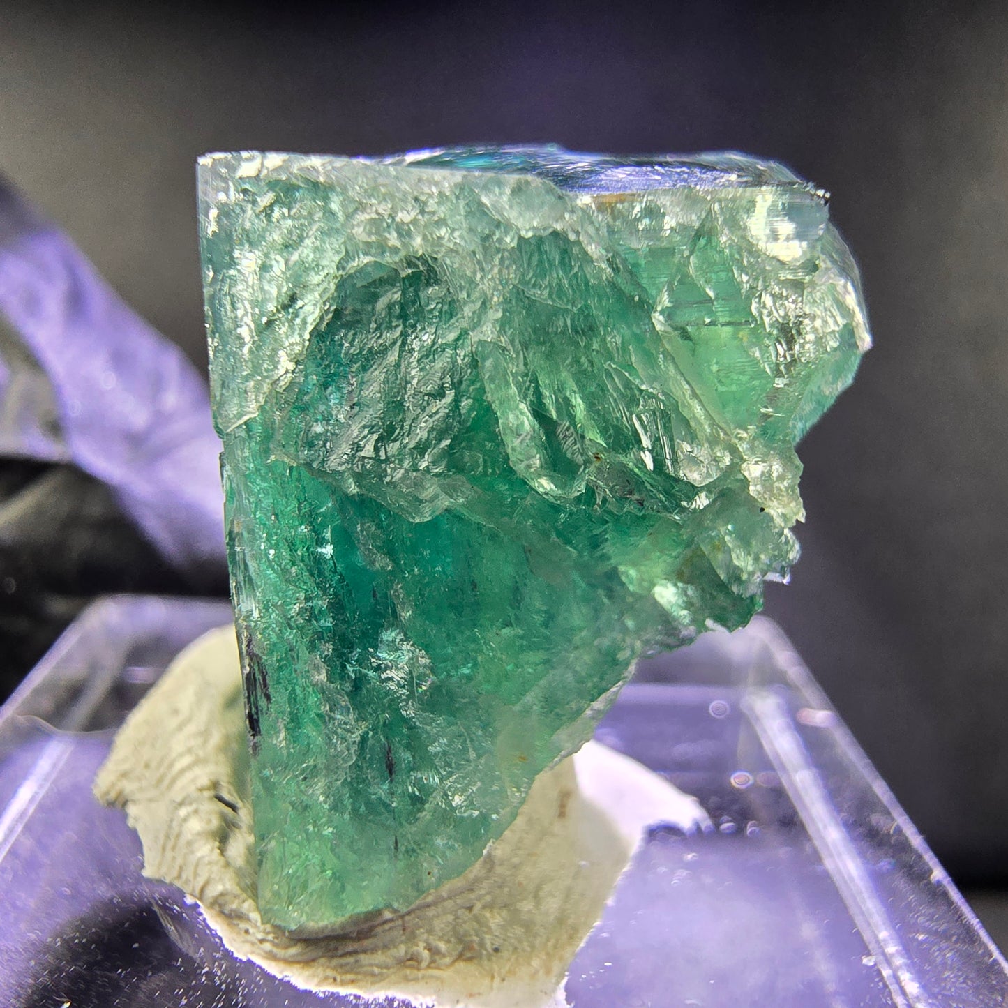 Klarer Fluorit Würfel grün 23*18*13mm Okorusu, Namibia Mineraliensammlung