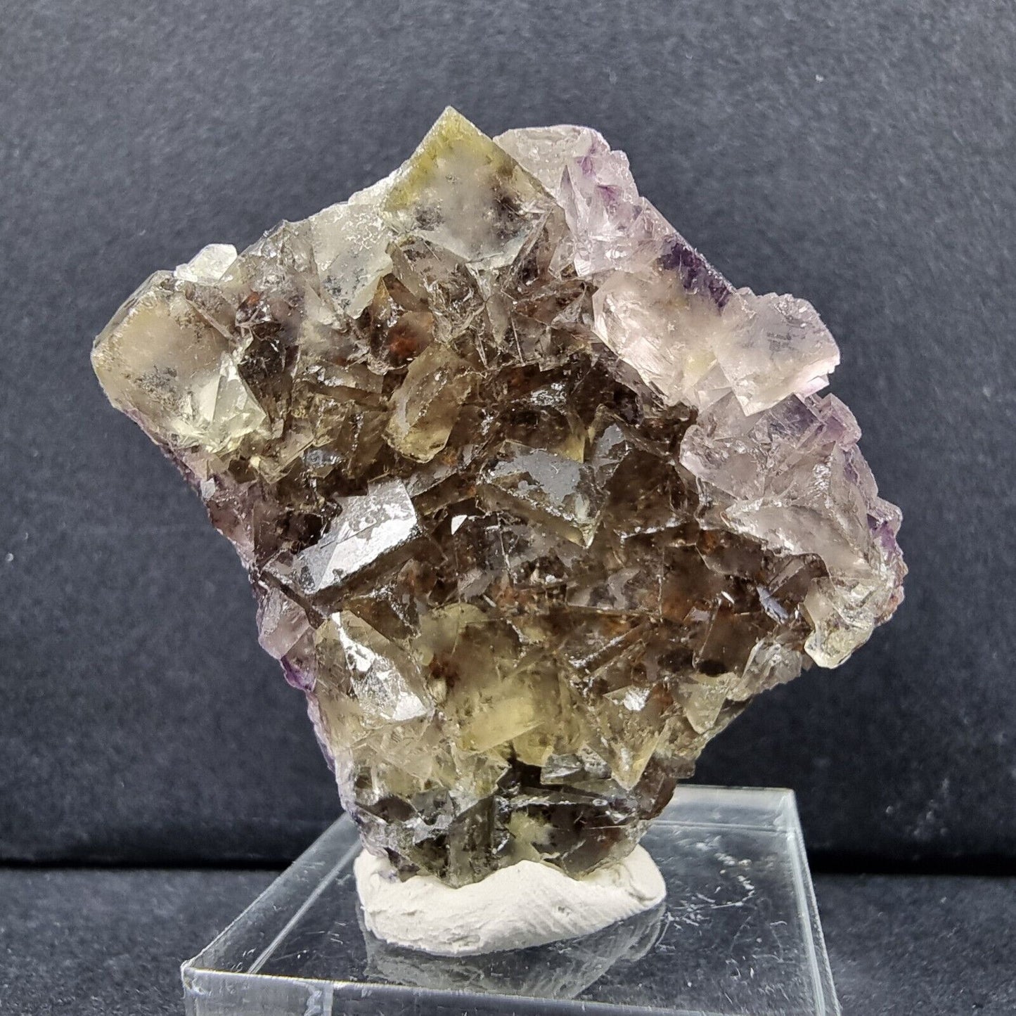Klare zonare Fluorit XX Würfel Stufe Doppelseitig 38*33*22mm aus Okorusu Namibia