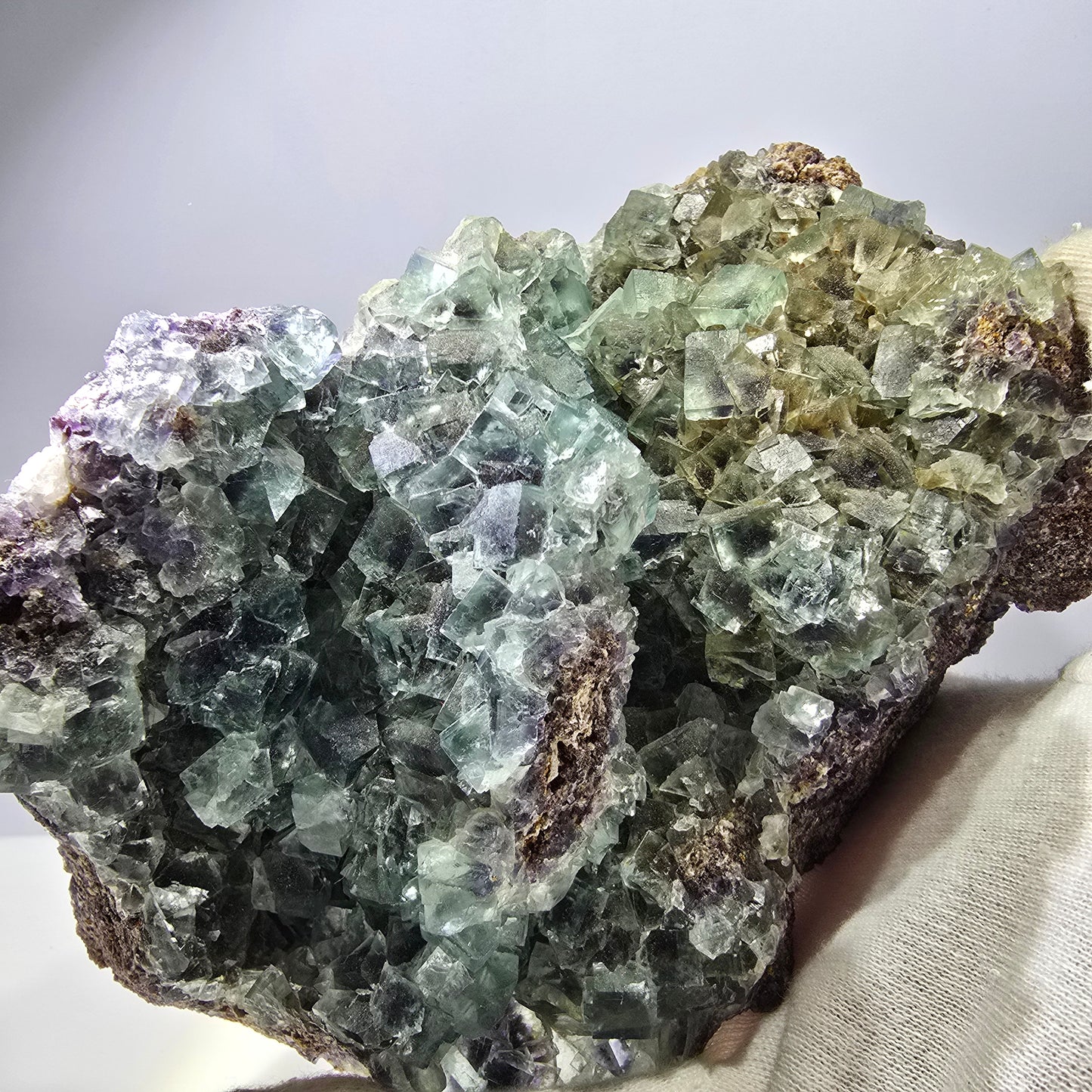 Spécimen de cube de fluorite fantôme XL, parqueté, vert violet Okorusu, Namibie 181*124*74mm