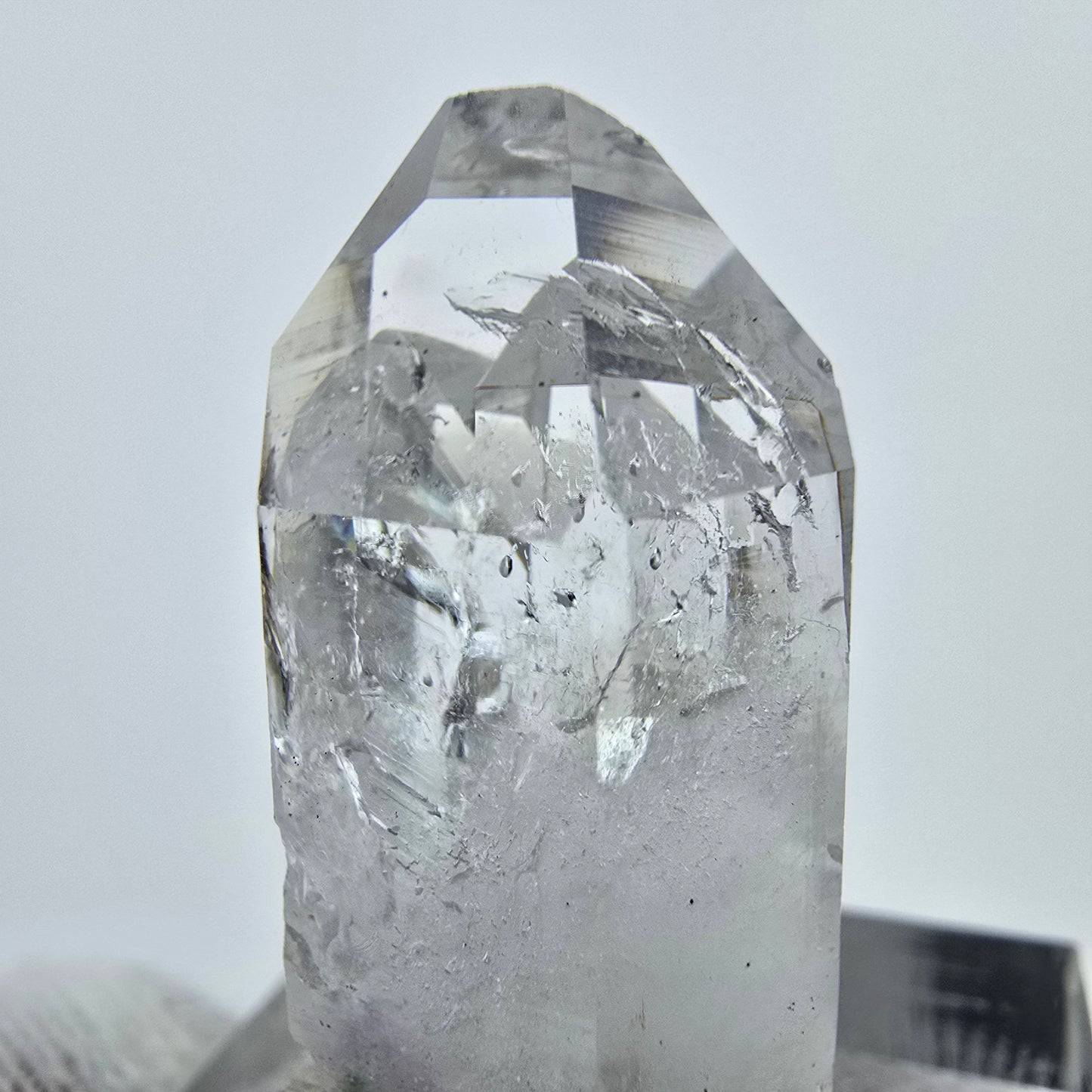 Klare Phantom Amethyst Quarz Spitze Streep Mine, Goboboseb, Namibia 29*15*12mm