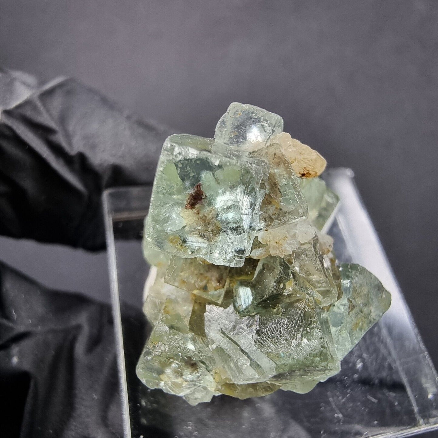 Klare grüne Fluorit XX Würfel Stufe mit Einschluss 21*21*19mm Okorusu, Namibia