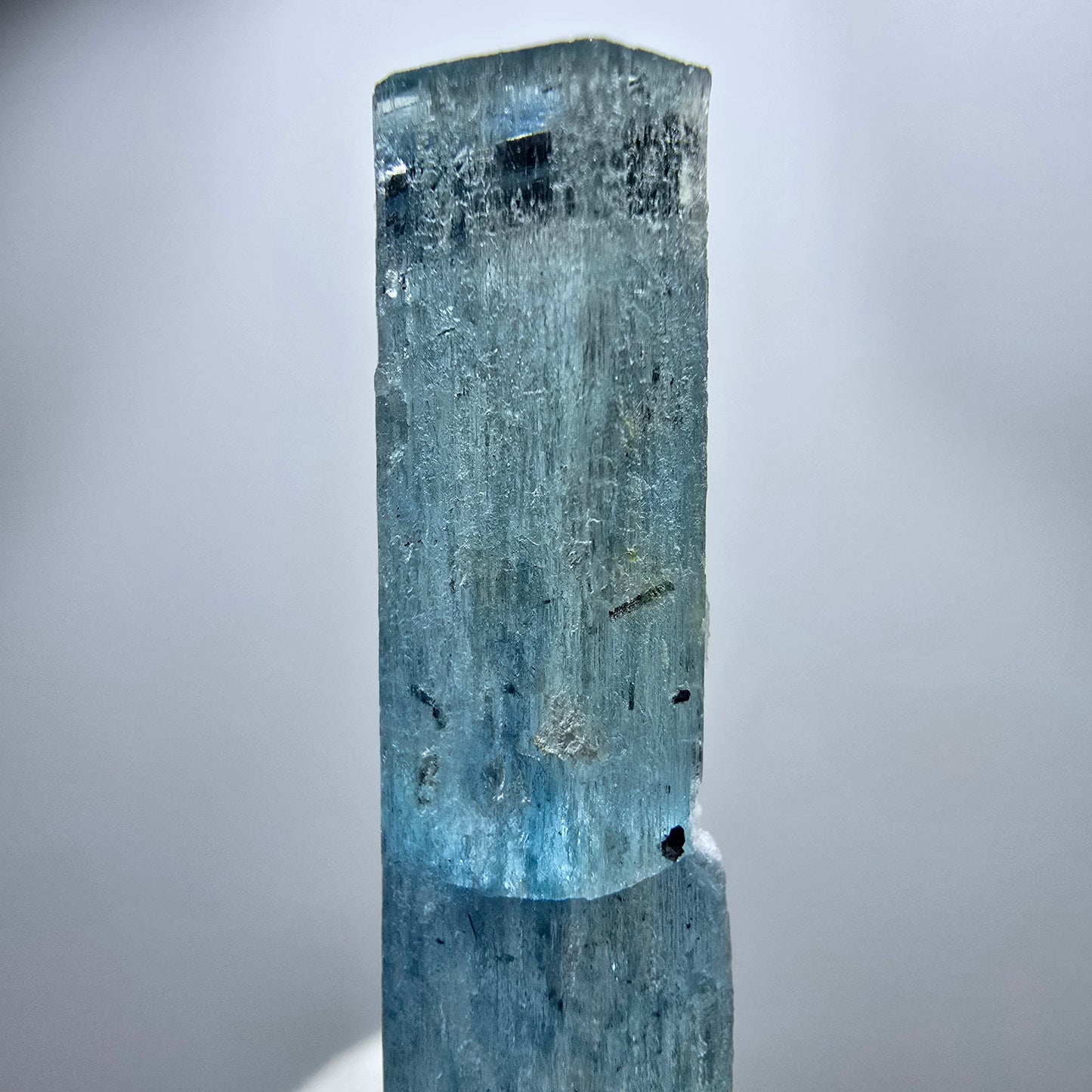 Seltener Aquamarin X mit Hyalit, Schörl Turmalin Erongo, Namibia 45*10*7mm