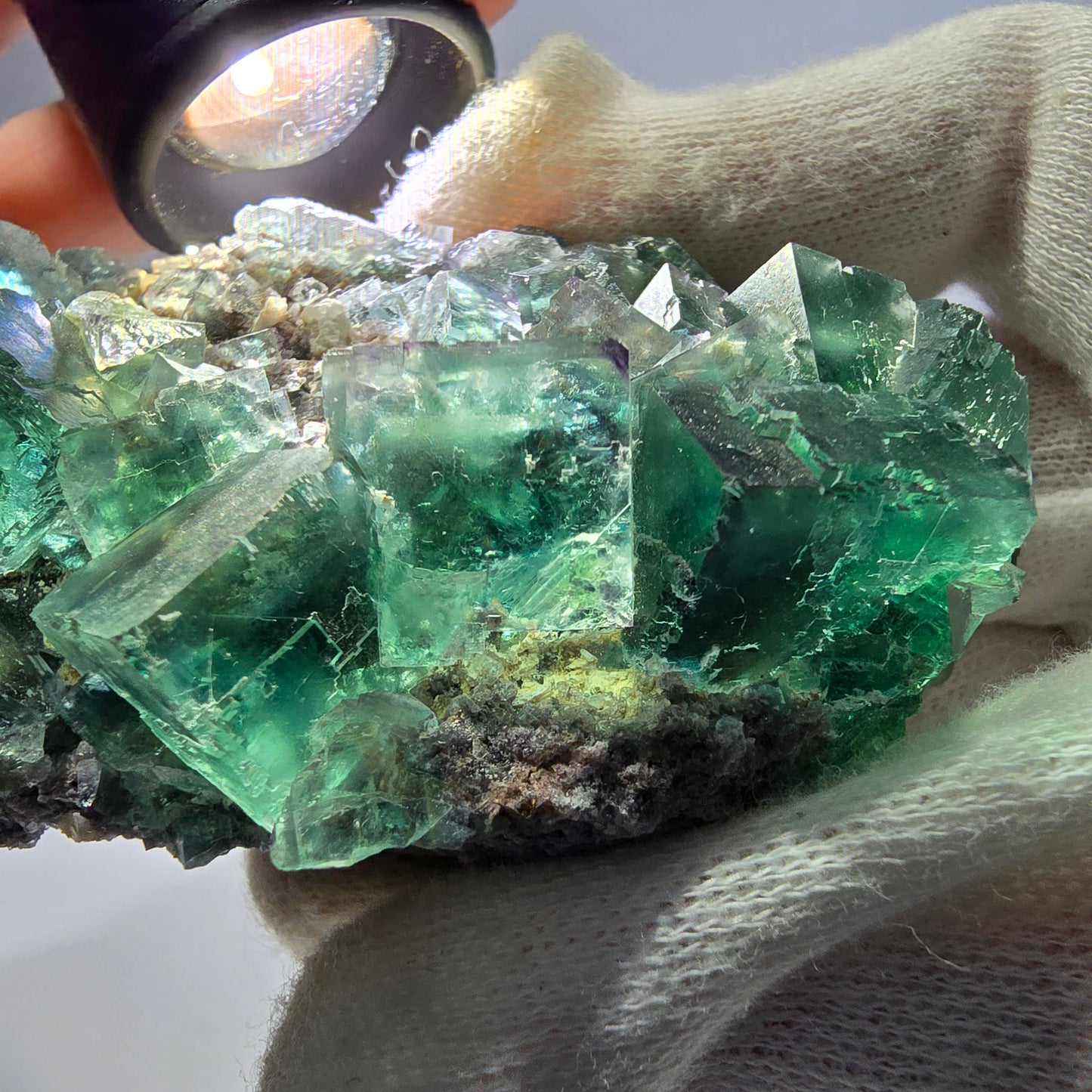 Grand cube de fluorite fantôme vert étagé Okorusu Namibie 105 x 45 x 36 mm