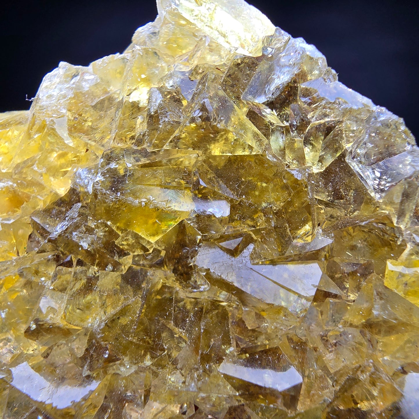 Klare Honey Pocket Fluorit Würfel Stufe gelb Okorusu Namibia 56*50*10mm Sammlung