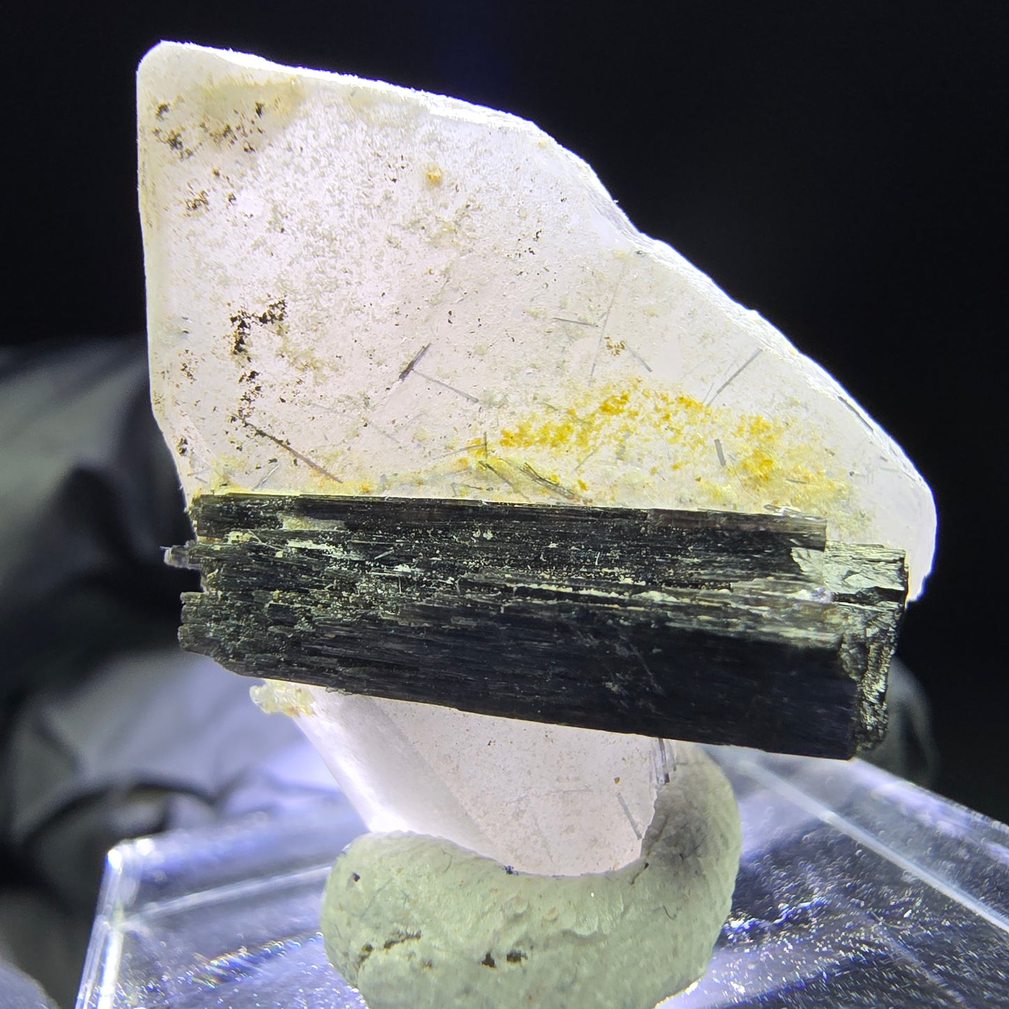 Seltene Schörl Turmalin X auf Quarz Stufe schwarz 25*19*14mm aus Erongo, Namibia