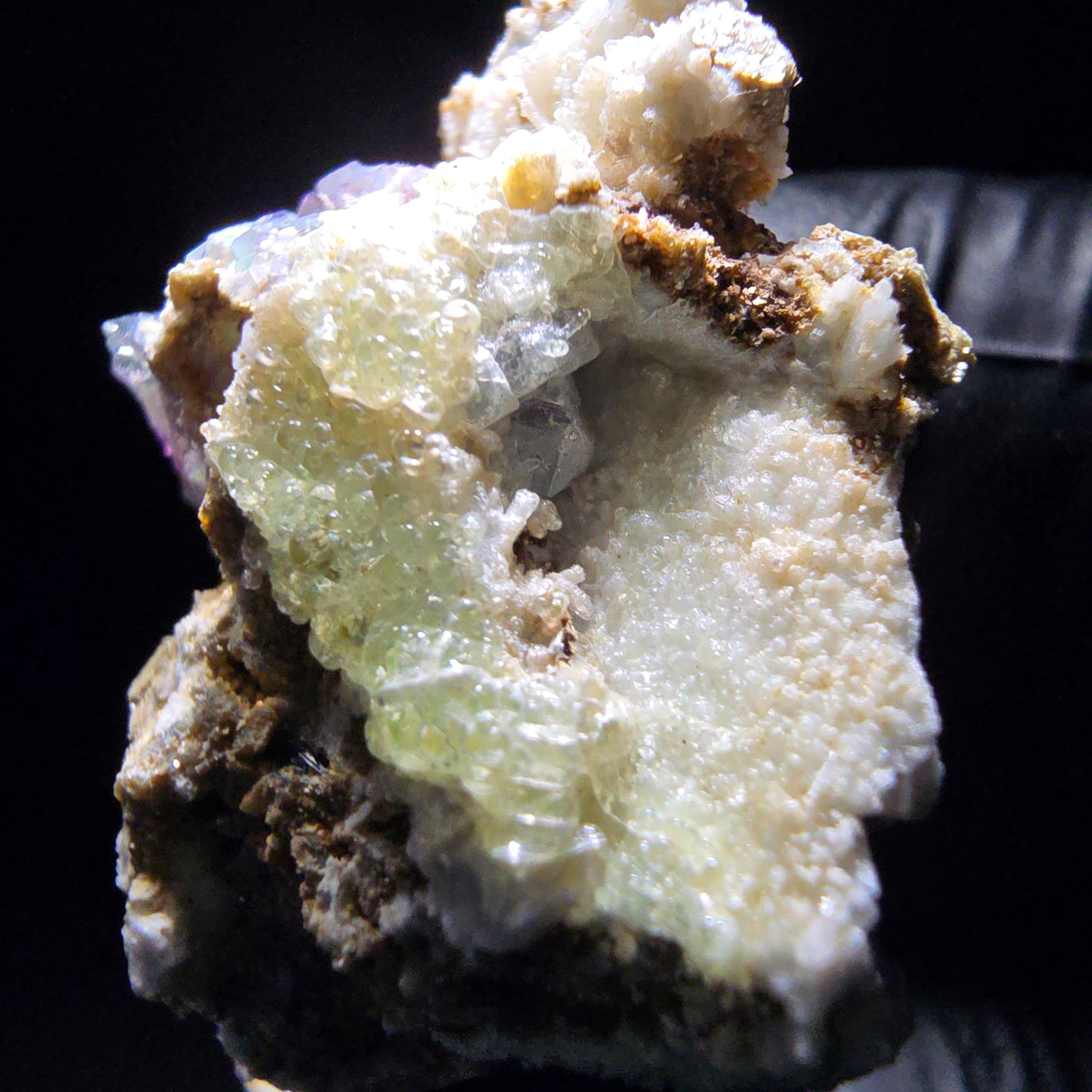 Zonare Fluorit, Muskovit, Hyalit, Orthoklas Stufe Erongo Namibia 58*31*21mm