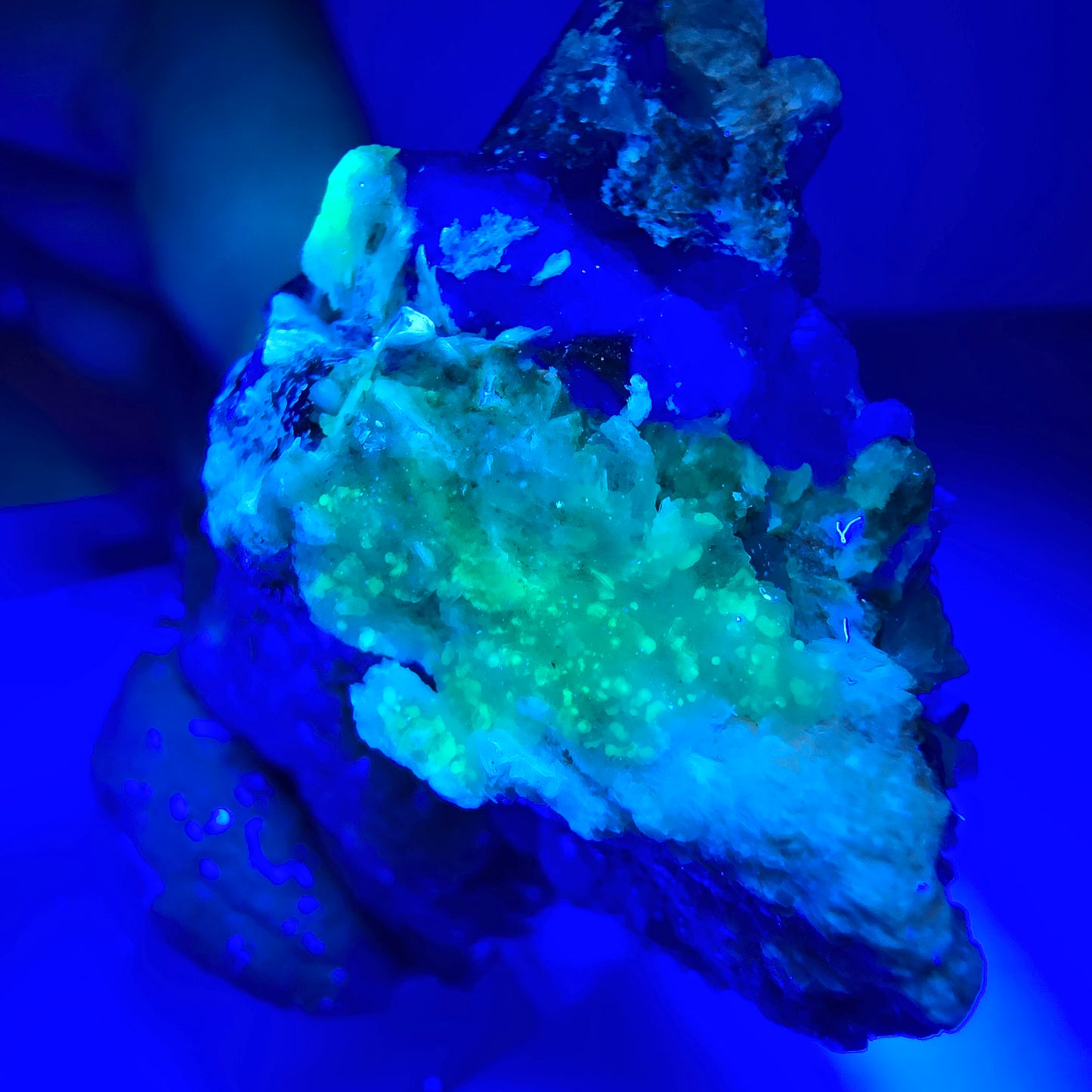 Cube de fluorite fantôme zonal, muscovite, spécimen d'hyalite, Erongo, Namibie, 27 x 30 x 22 mm