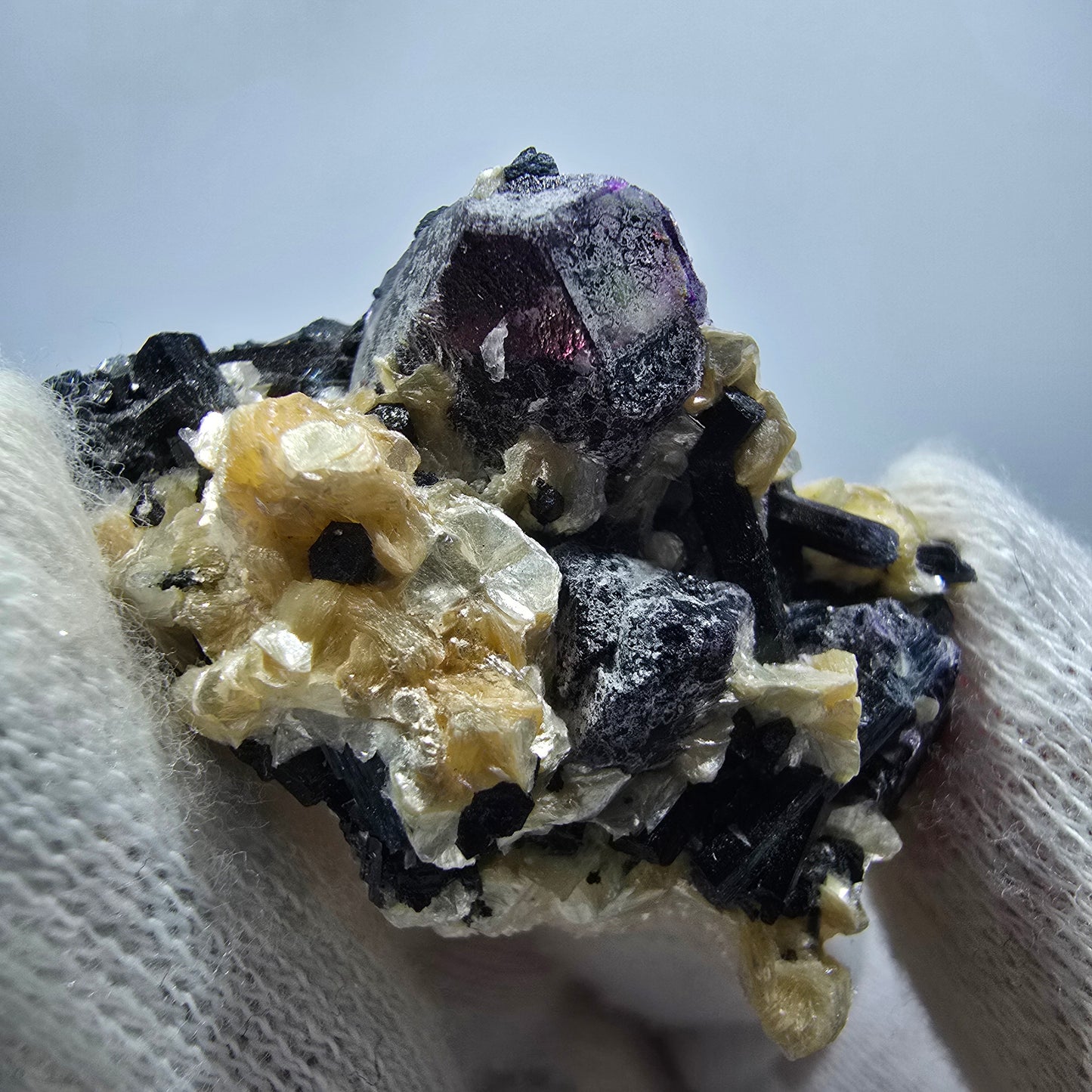 Colorful Phantom Fluorite Cubes Muscovite Schorl Tourmaline Erongo, Namibia 39*26*21mm
