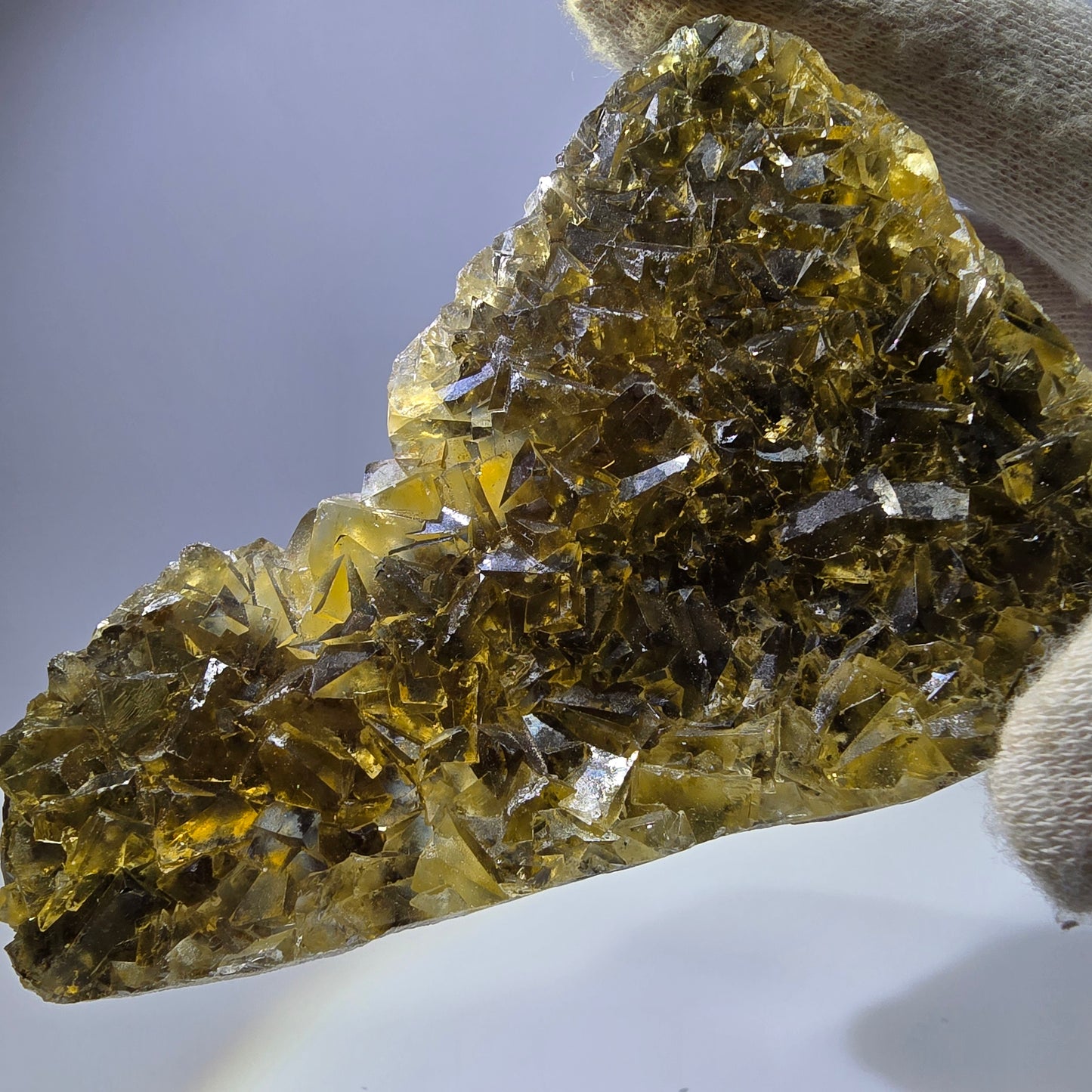 Grand spécimen de cube de fluorite fantôme, poche jaune miel, Okorusu, Namibie, 98 x 80 x 16 mm
