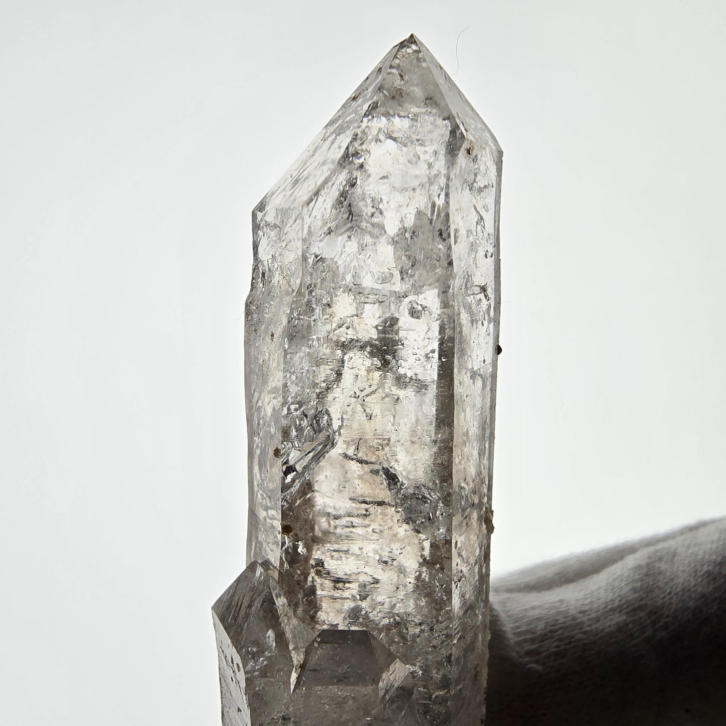 Squelette Fantôme Quartz Fumé DT Sceptre Valentine Pocket Goboboseb Namibie 103*24*18mm