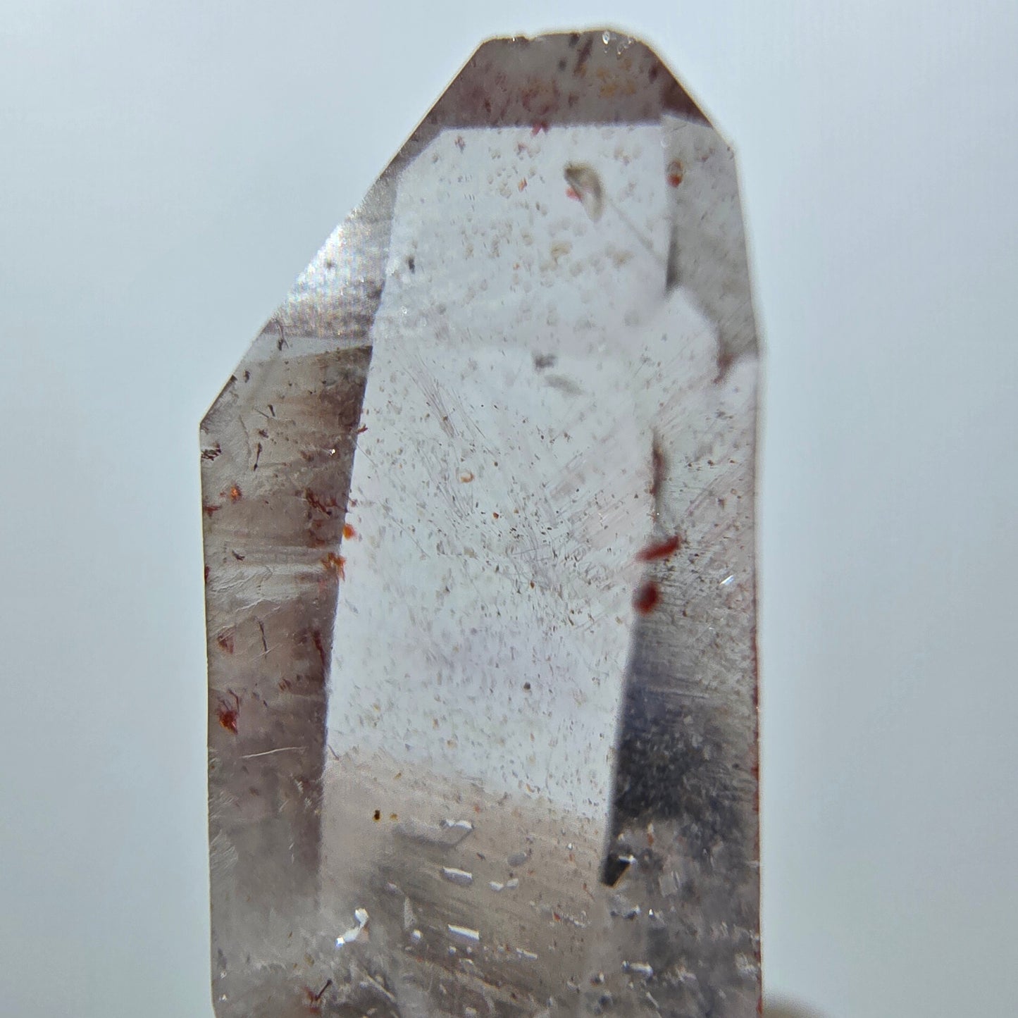 Améthyste fantôme avec hématite Goboboseb, Namibie 34 x 13 x 8 mm