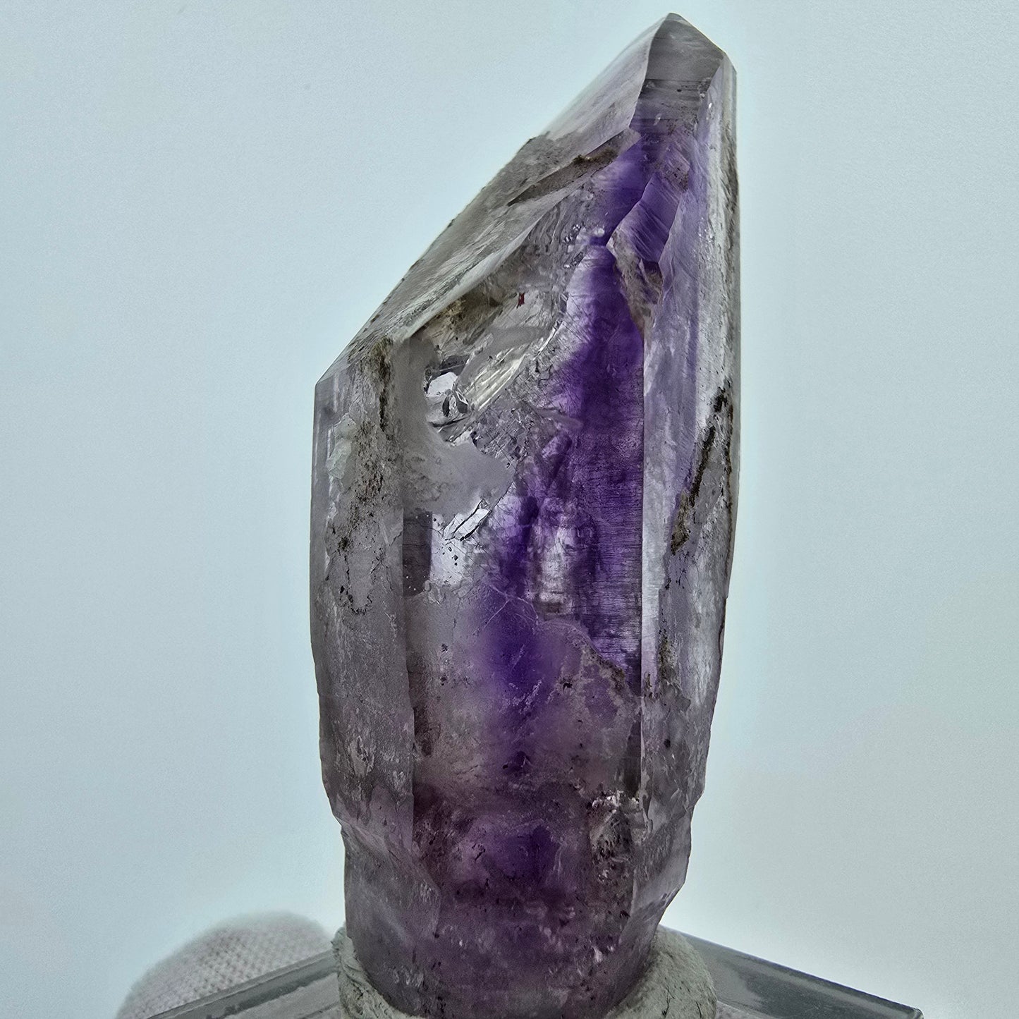 Phantom Amethyst, Fenster Skelett Zepter Goboboseb, Namibia 62*23*20mm, Sammlung
