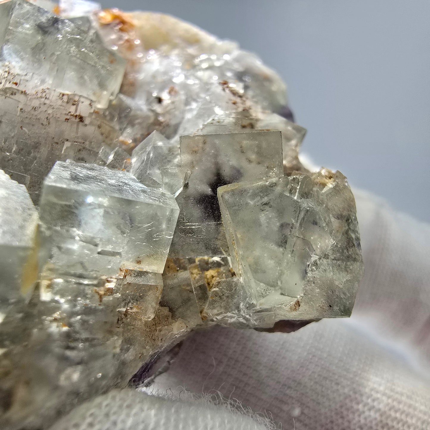 Seltene UV Phantom Fluorit Würfel, Quarz Stufe Brandberg, Namibia 57*52*19mm