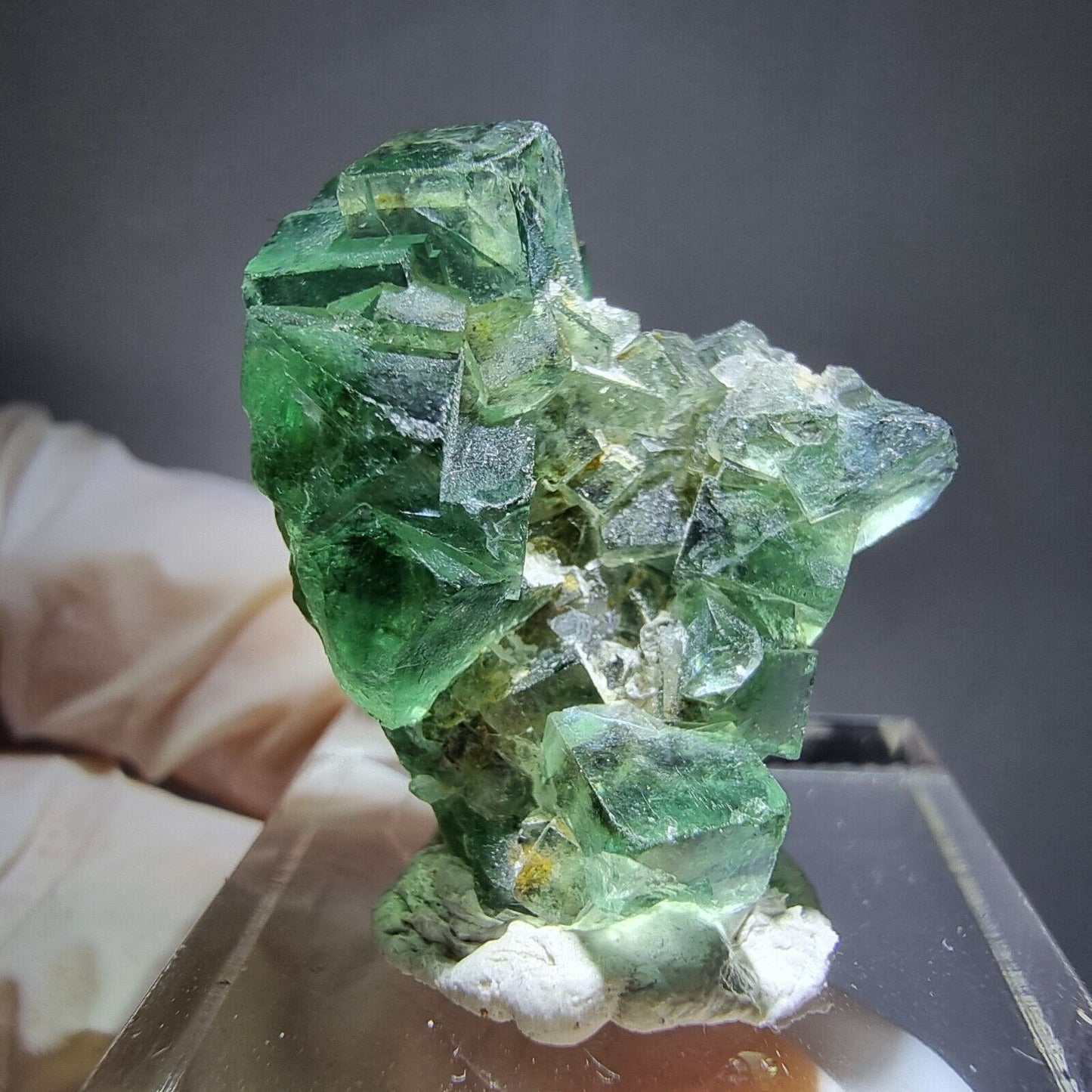 TOP grüne Fluorit Würfel Stufe 27*22*16mm Okorusu, Namibia Mineraliensammlung