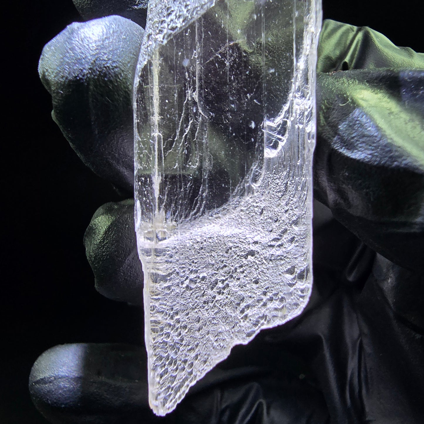 Seltener Kunzit, Spodumen Kristall rosa weiß UV Mineral 97*18*13mm aus Brasilien