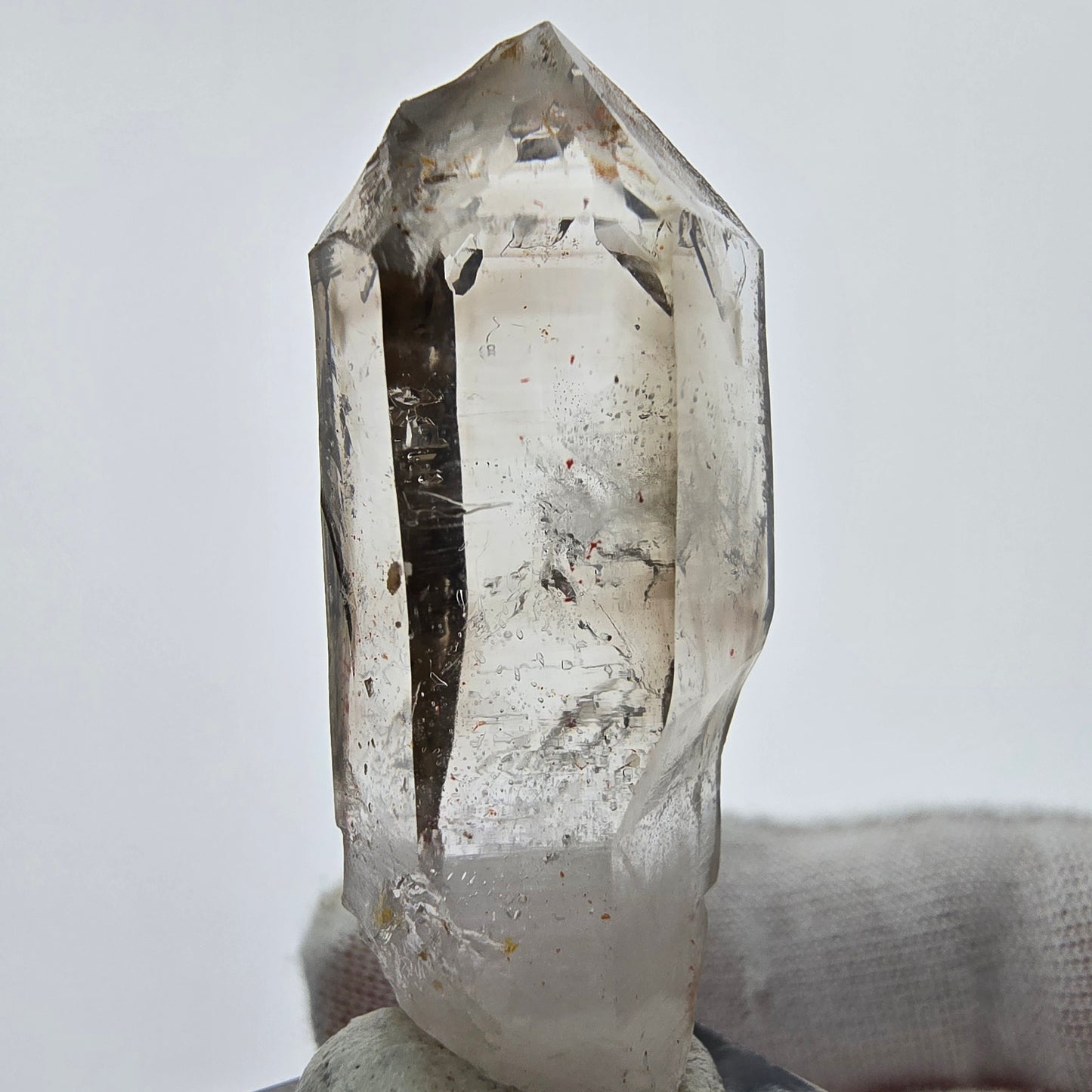 Enhydro Phantom Smoky Quartz Sceptre Tip 2x Bubble Goboboseb, Namibie 47*17*17mm