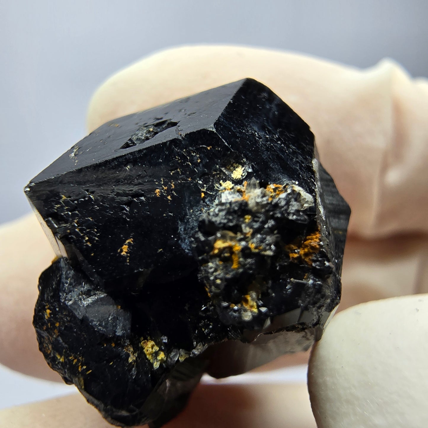 Symmetrische Schörl Turmalin Stufe Erongo, Namibia 21*18*16mm Mineraliensammlung