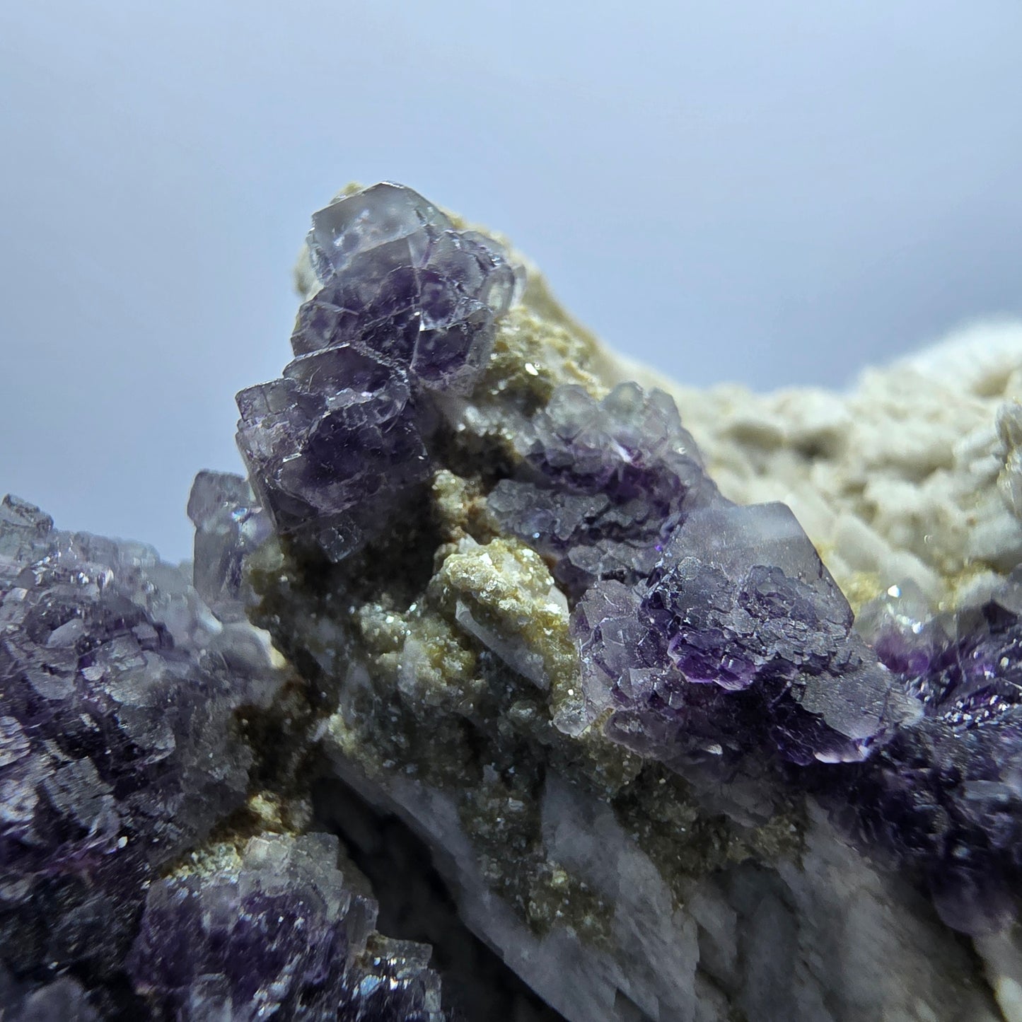 Cube de fluorite fantôme, muscovite, spécimen d'orthose, Erongo, Namibie, 56 x 44 x 28 mm