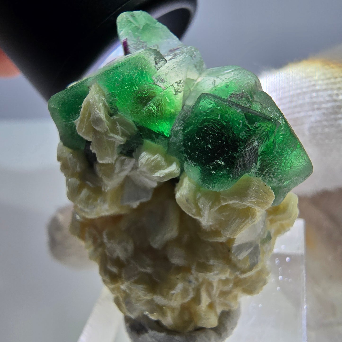 Cube de fluorite fantôme zonal, spécimen de muscovite, Erongo, Namibie, 38 x 30 x 19 mm