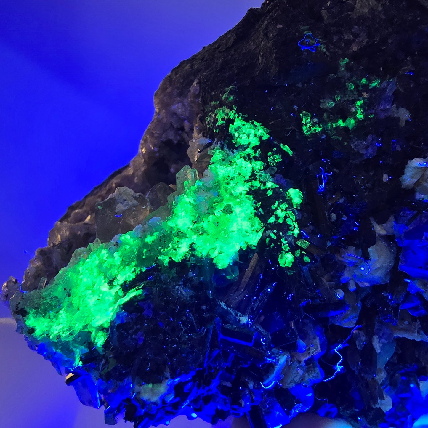 Fluorite fantôme XL, muscovite, hyalite, quartz fumé, tourmaline Schörl, Erongo, Namibie, 132 x 116 x 98 mm