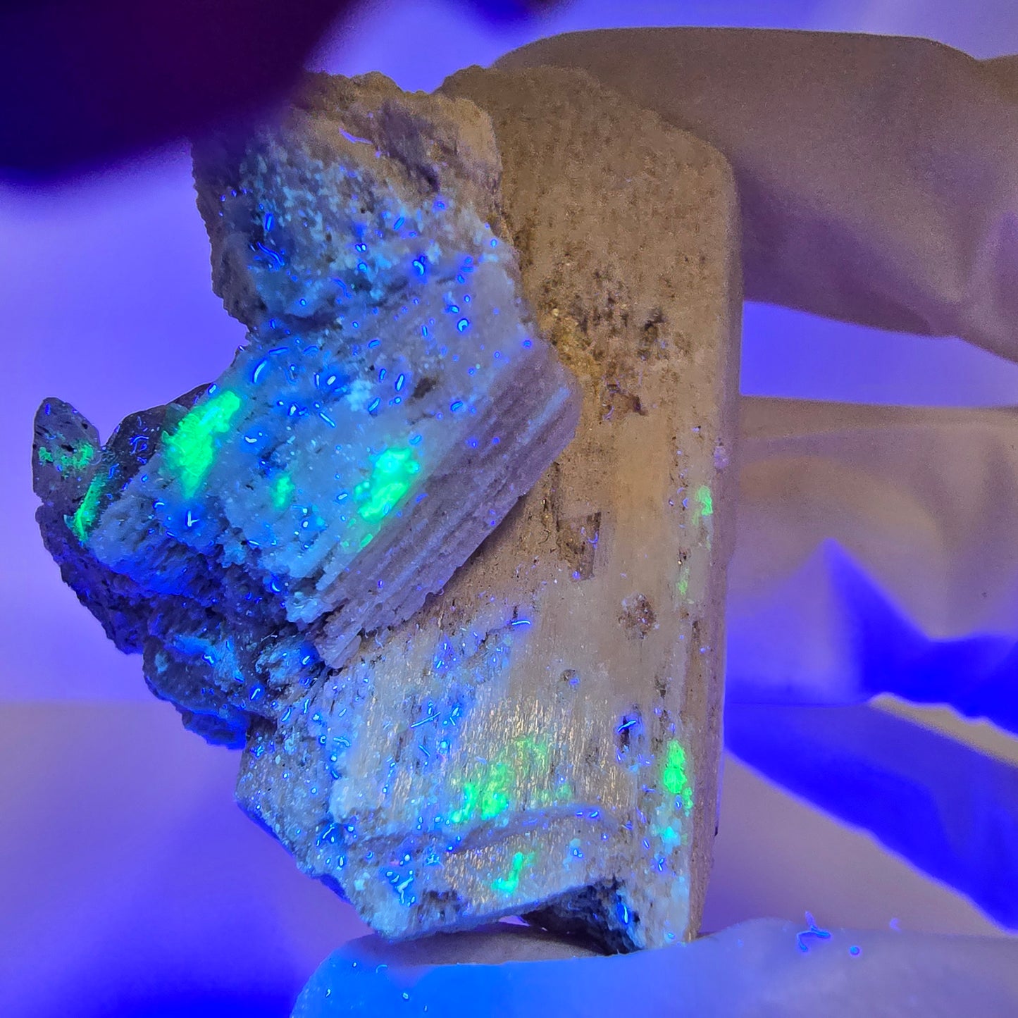 Orthoklas, Aquamarin, Hyalit Opal, Rauchquarz, Schörl Turmalin Erongo, Namibia 49*32*25mm