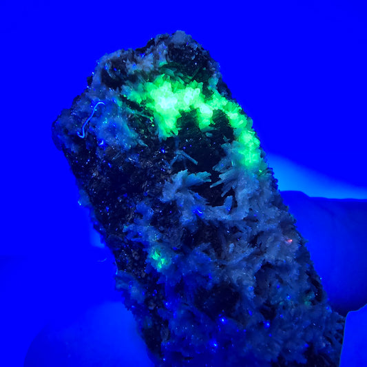 Seltene Schörl Turmalin, Hyalit, Orthoklas, Muskovit Stufe Erongo, Namibia 48*21*20mm