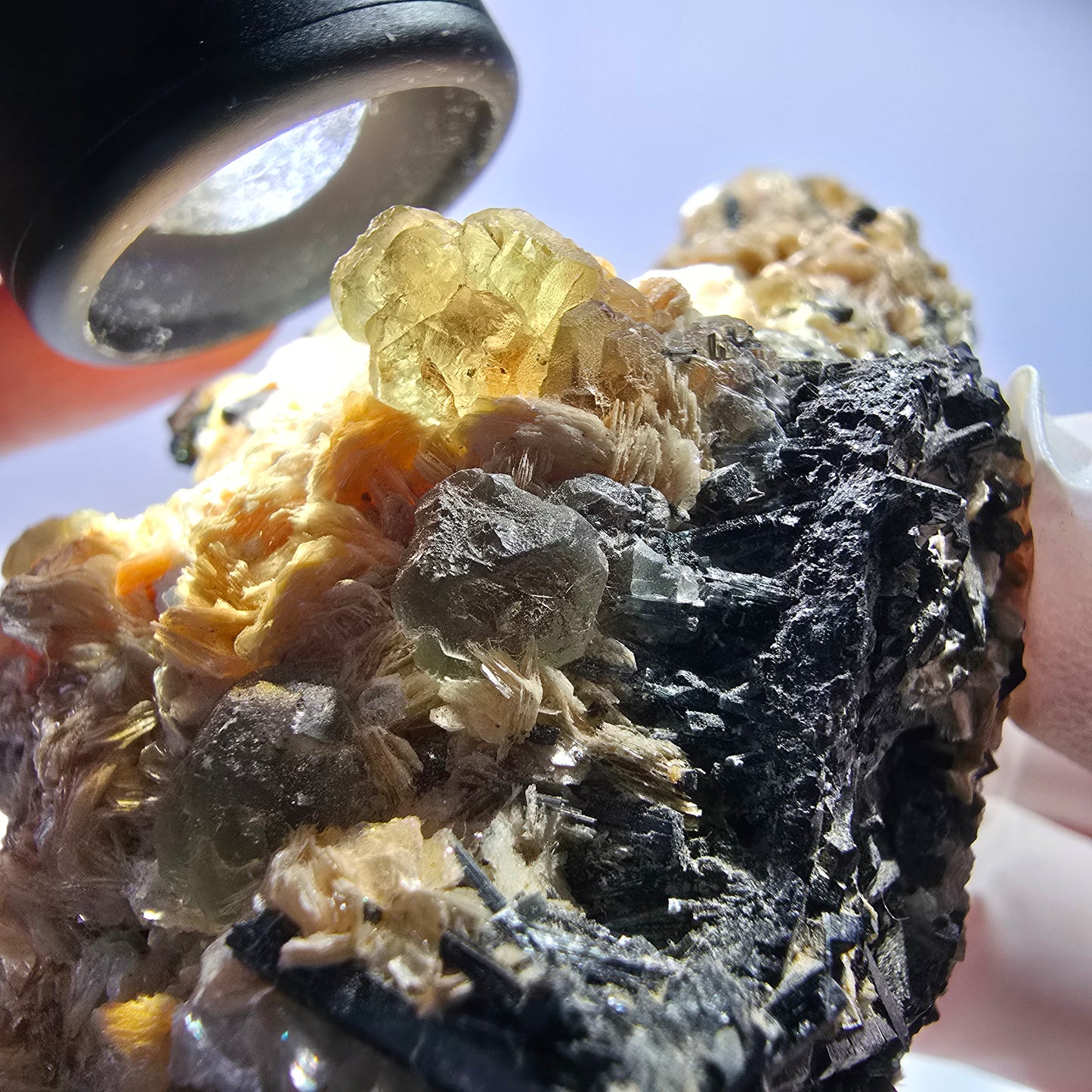 Große Phantom Fluorit, Schörl Turmalin Muskovit Stufe Erongo Namibia 108*58*43mm