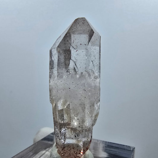 Pointe double en quartz squelette arlequin de Goboboseb, Namibie 38*16*10 mm