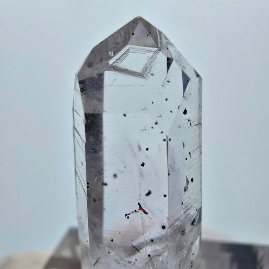 Lemurian Phantom Amethyst mit Hämatit Streep Mine Goboboseb, Namibia 27*11*11mm