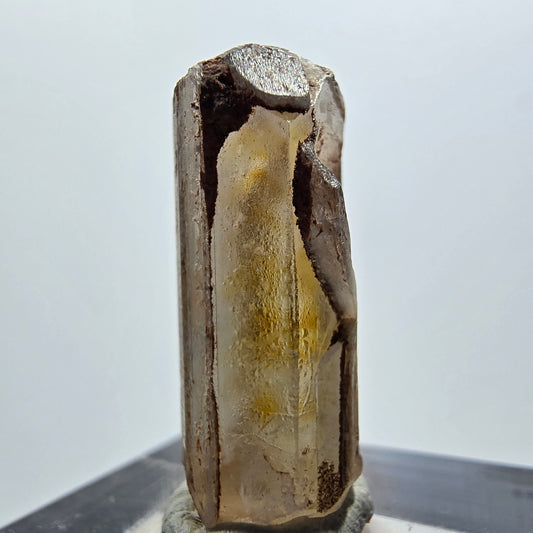 Cristal de barytine rare, jaune brunâtre, Brukkaros, Namibie, 24*11*9mm