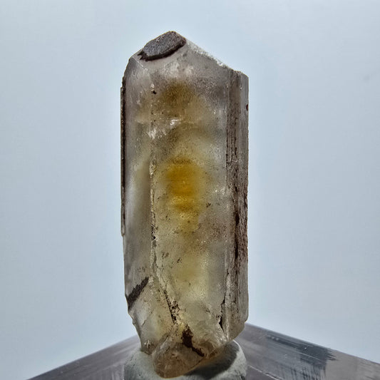 Cristal de barytine rare, jaune brunâtre, Brukkaros, Namibie, 34 x 12 x 11 mm