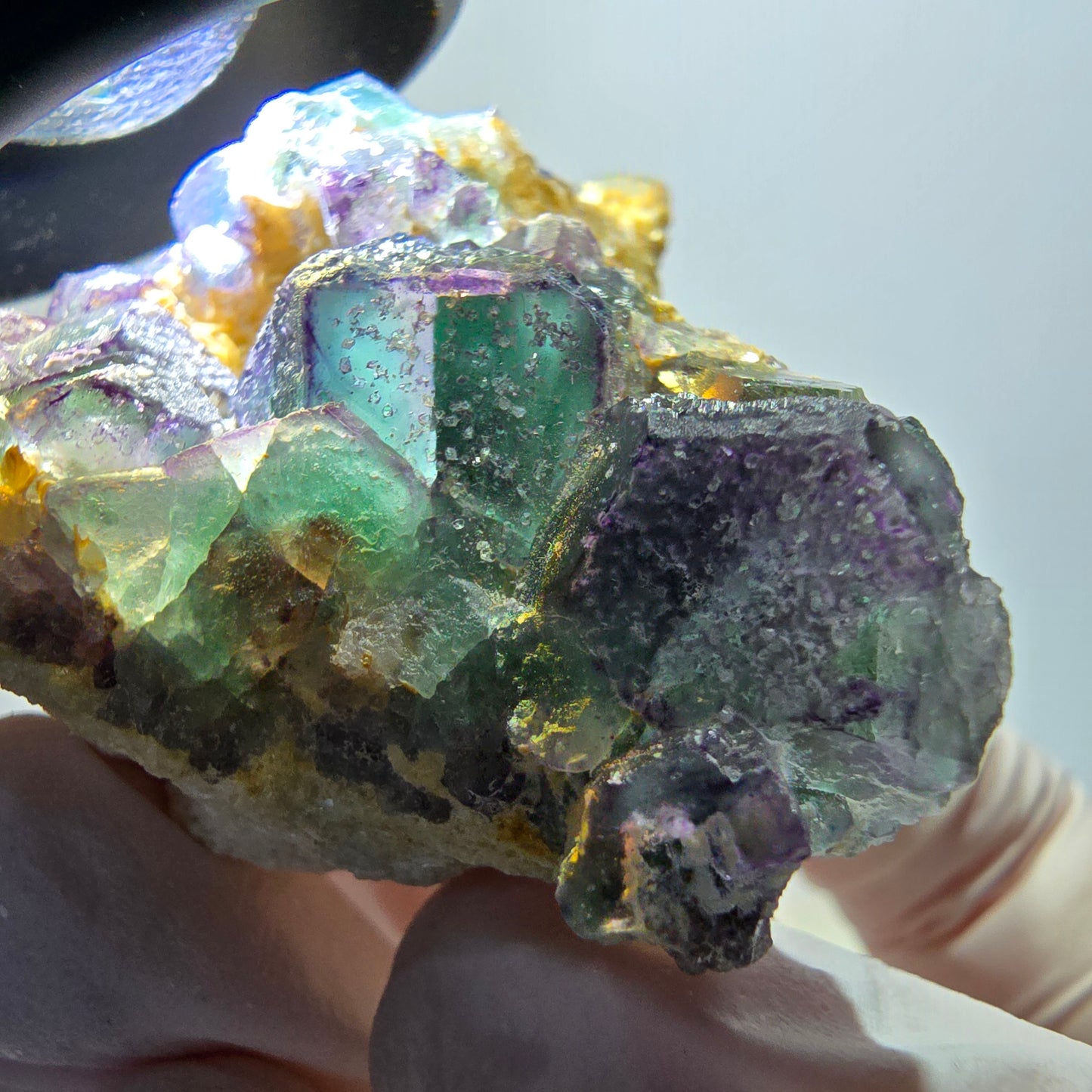Cube de fluorite fantôme, hexagonal, spécimen de muscovite d'Erongo, Namibie 49*34*36 mm