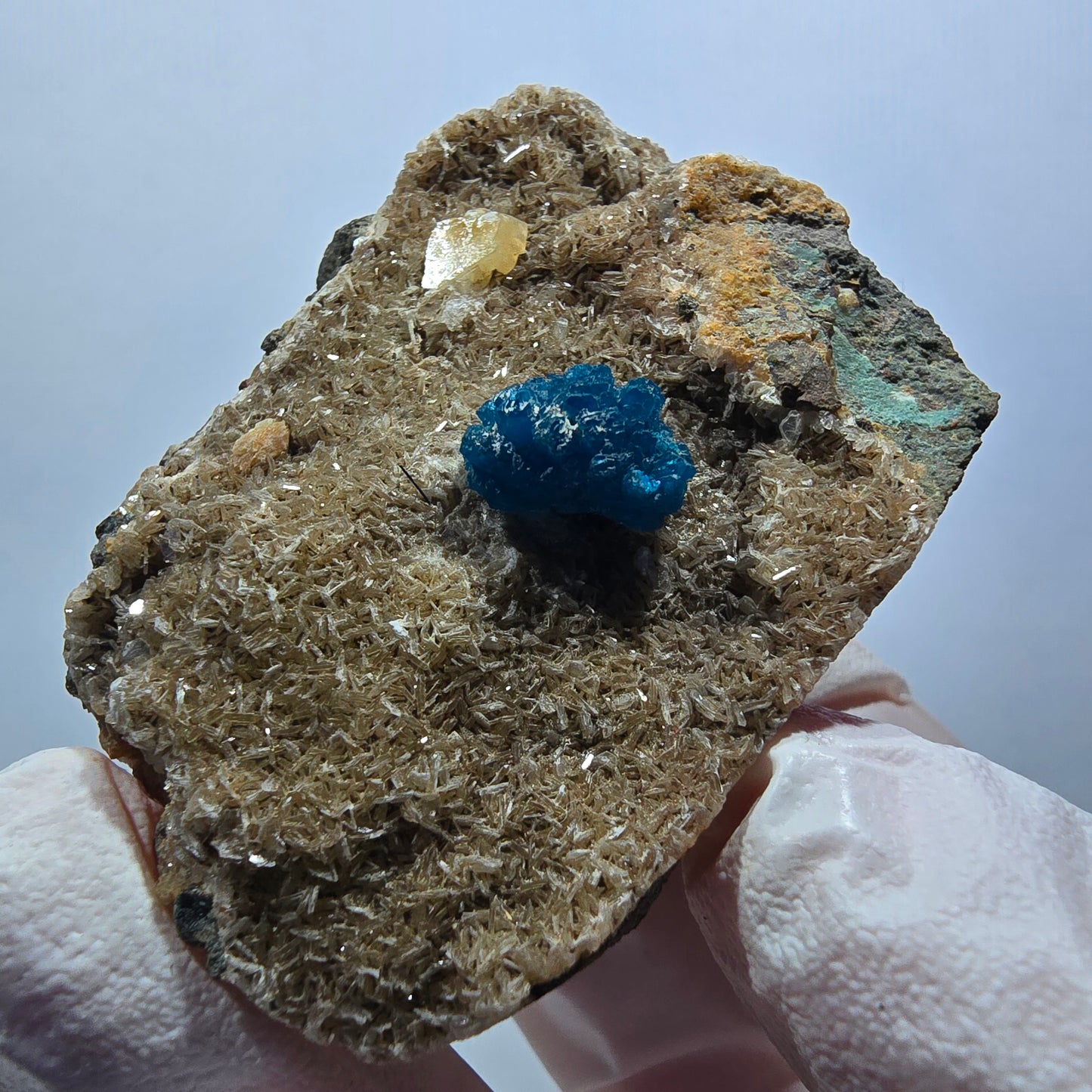 Cavansite rare sur matrice, Wagholi, Poona, Maharashtra, Inde, 59*43*28 mm
